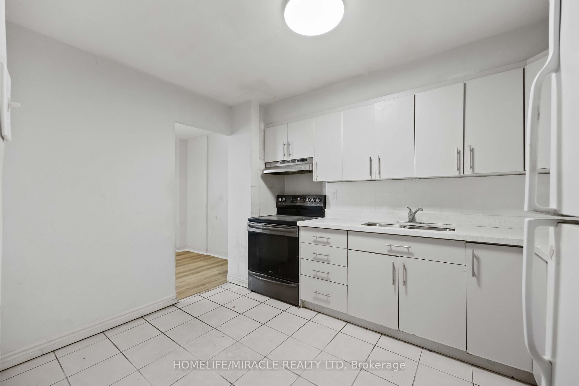 Photo 29 of Unit 1008, 60 Stevenson Road, Etobicoke, Mount Olive-Silverstone-Jamestown — HOMEH