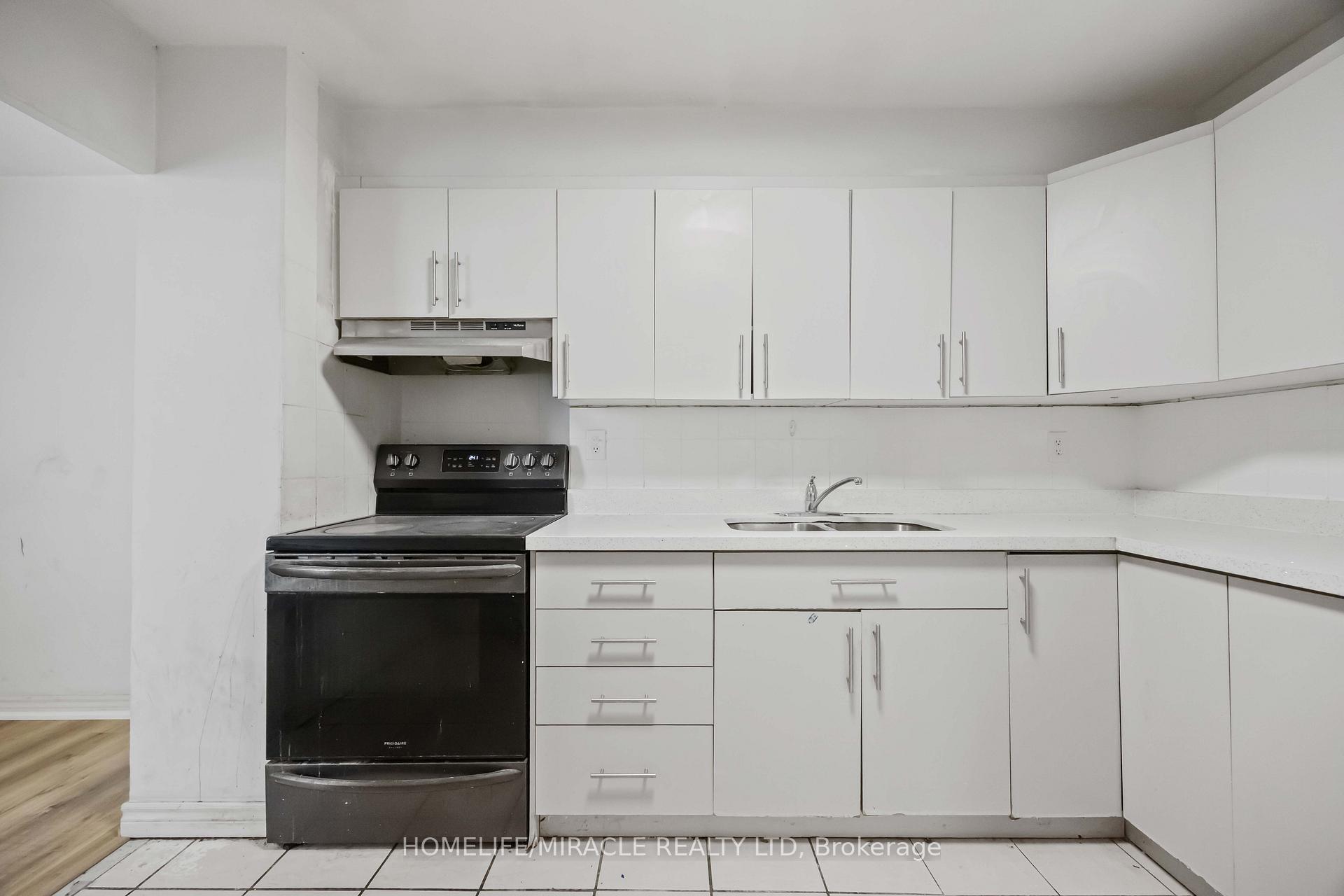 Photo 26 of Unit 1008, 60 Stevenson Road, Etobicoke, Mount Olive-Silverstone-Jamestown — HOMEH