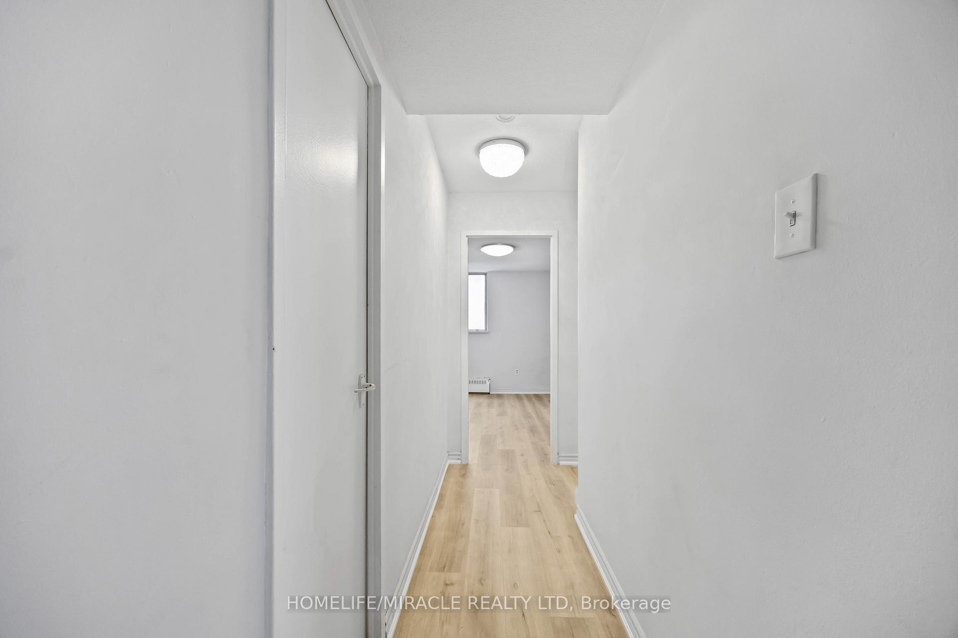 Photo 6 of Unit 1008, 60 Stevenson Road, Etobicoke, Mount Olive-Silverstone-Jamestown — HOMEH