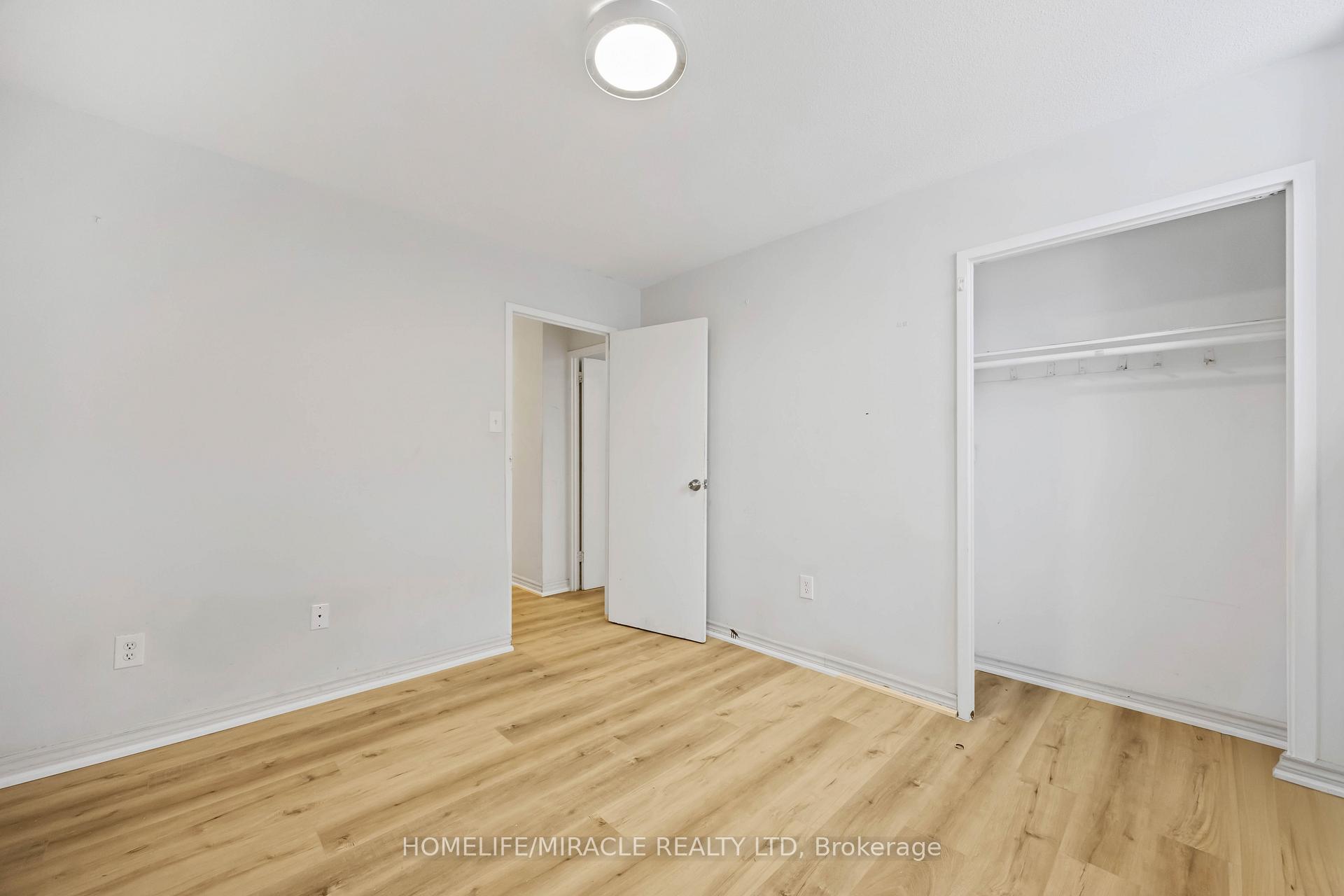 Photo 11 of Unit 1008, 60 Stevenson Road, Etobicoke, Mount Olive-Silverstone-Jamestown — HOMEH