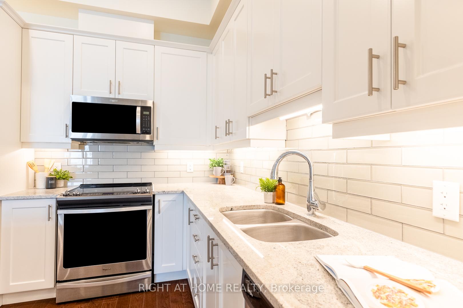 Photo 16 of Unit 705, 90 Orchard Point Road, Orillia — HOMEH