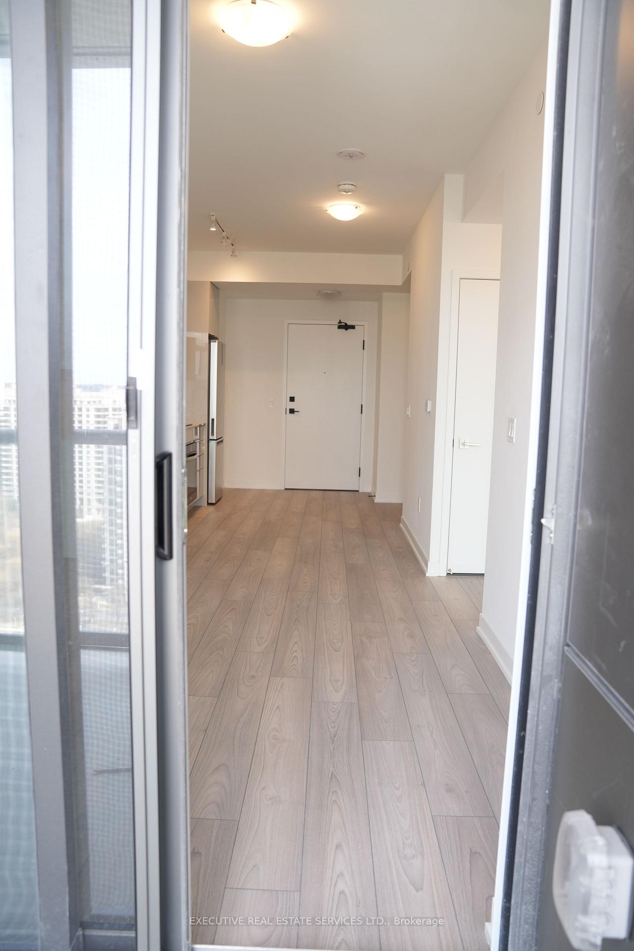 Photo 4 of Unit 1926, 498 Caldari Road, Vaughan, Concord — HOMEH