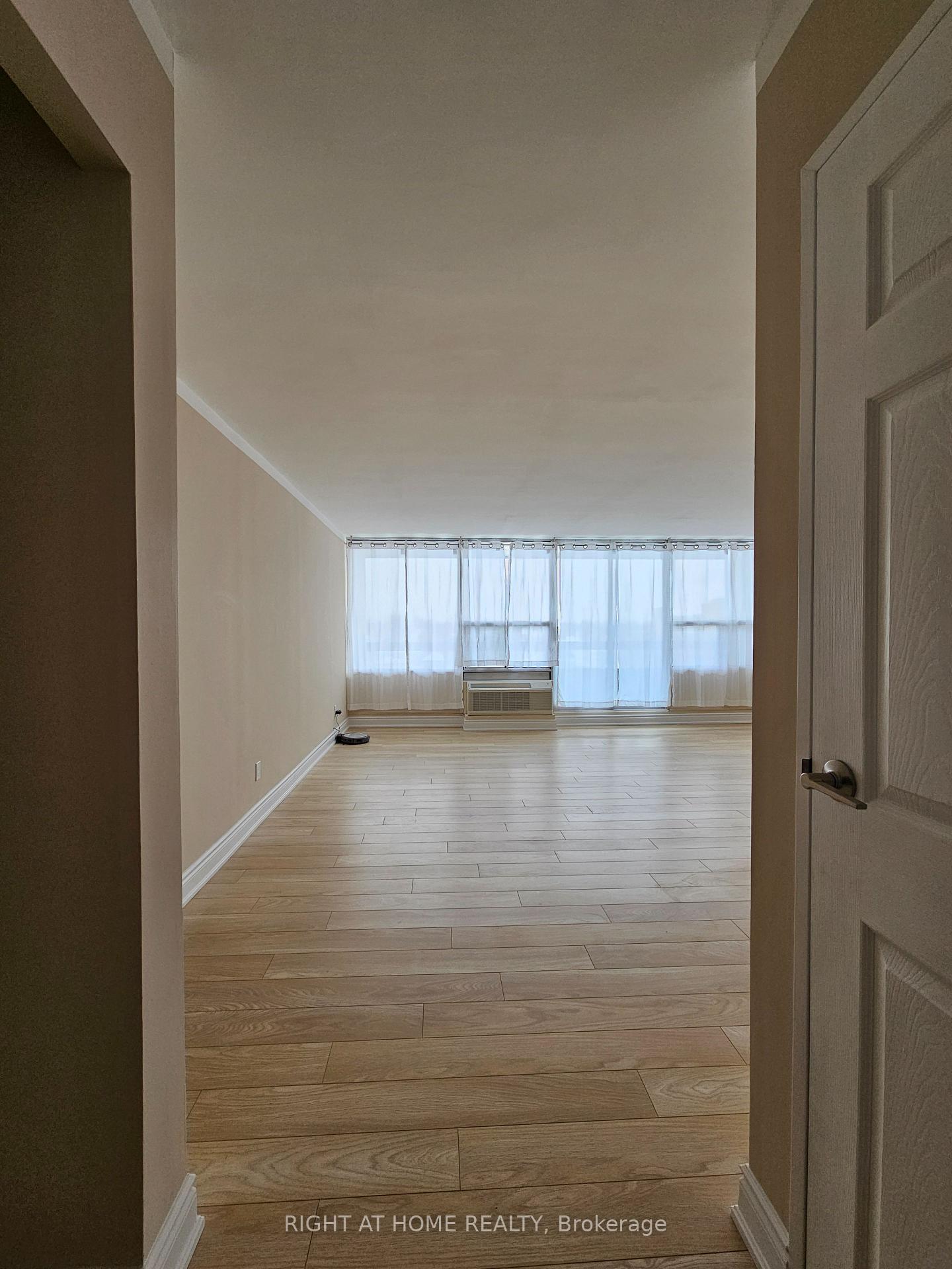 Photo 10 of Unit 908, 55 William Street E, Oshawa, O'Neill — HOMEH