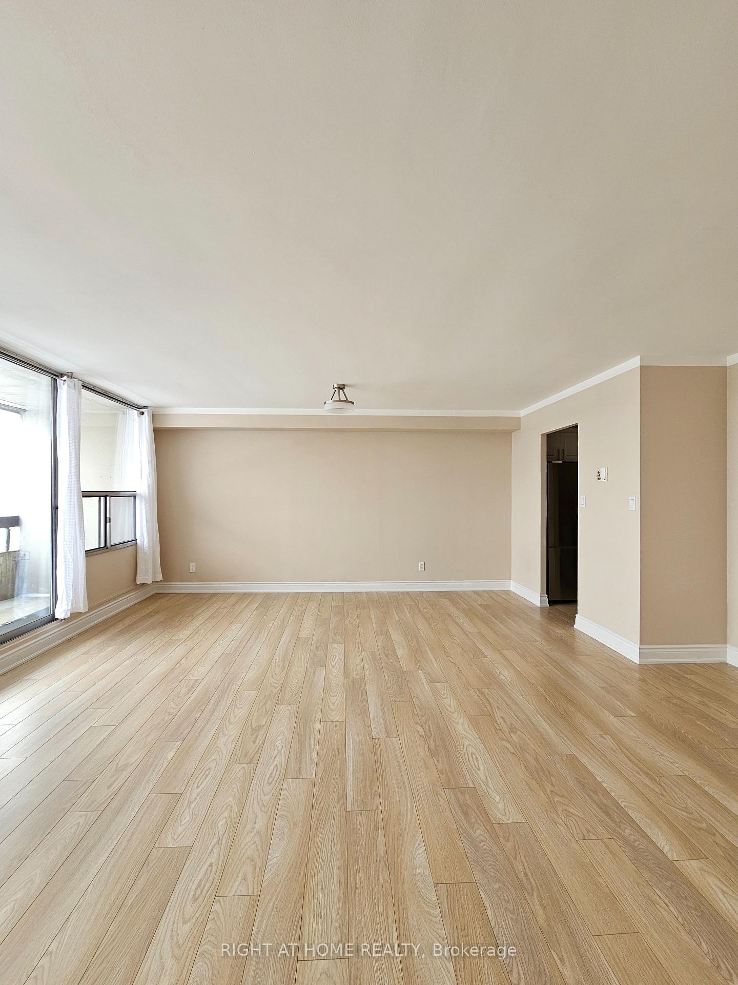 Photo 8 of Unit 908, 55 William Street E, Oshawa, O'Neill — HOMEH