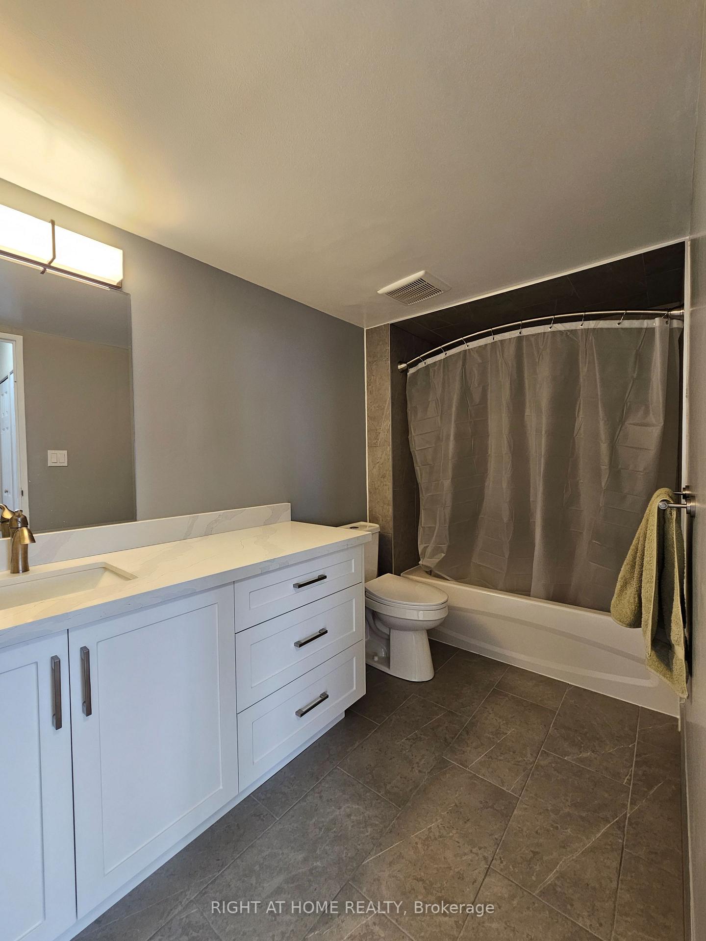 Photo 13 of Unit 908, 55 William Street E, Oshawa, O'Neill — HOMEH