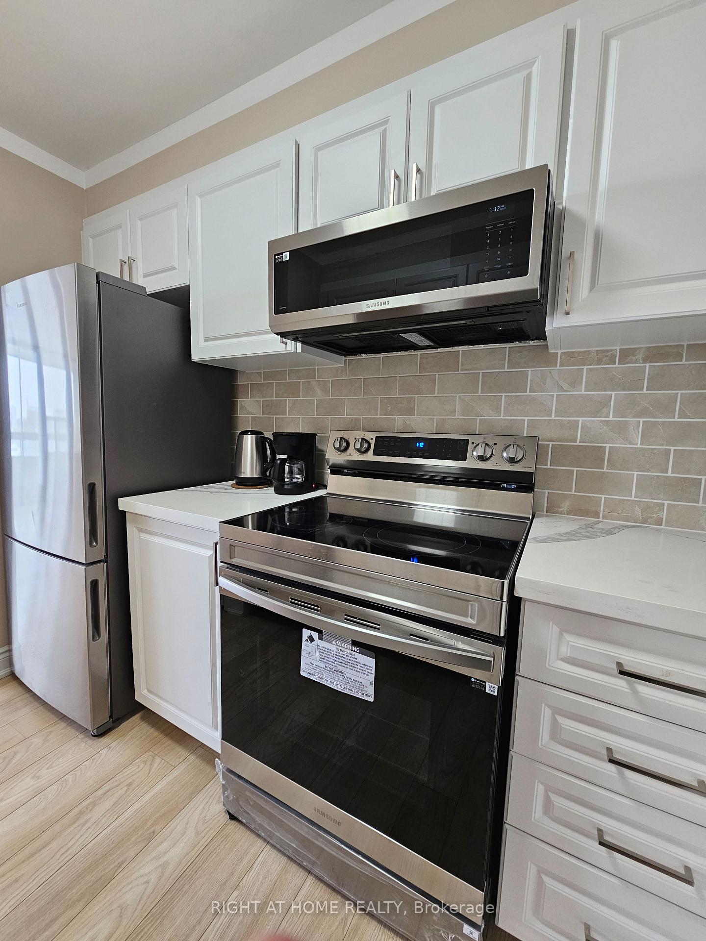 Photo 20 of Unit 908, 55 William Street E, Oshawa, O'Neill — HOMEH