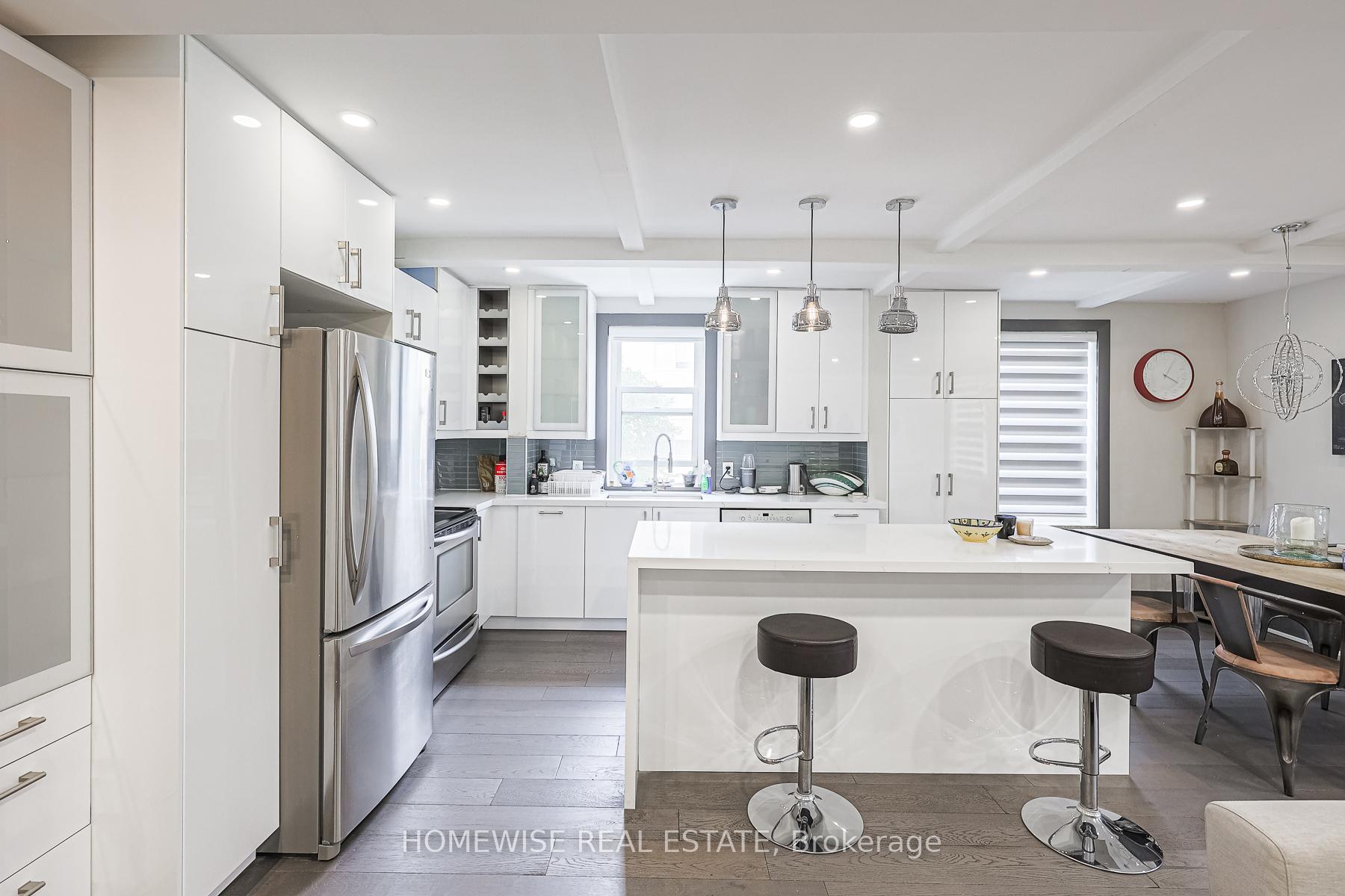 Photo 6 of Unit 308, 2603 Bathurst Street, Toronto, Forest Hill North — HOMEH