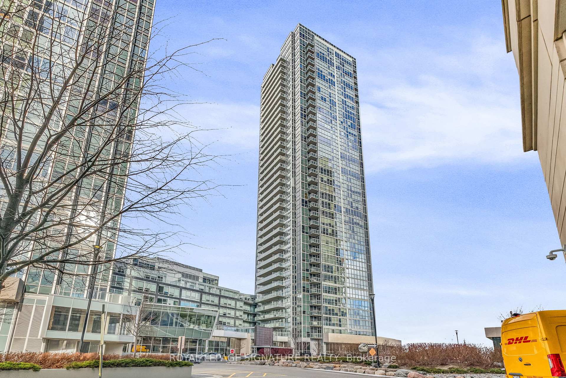 Front of Unit 3707, 2908 Highway 7