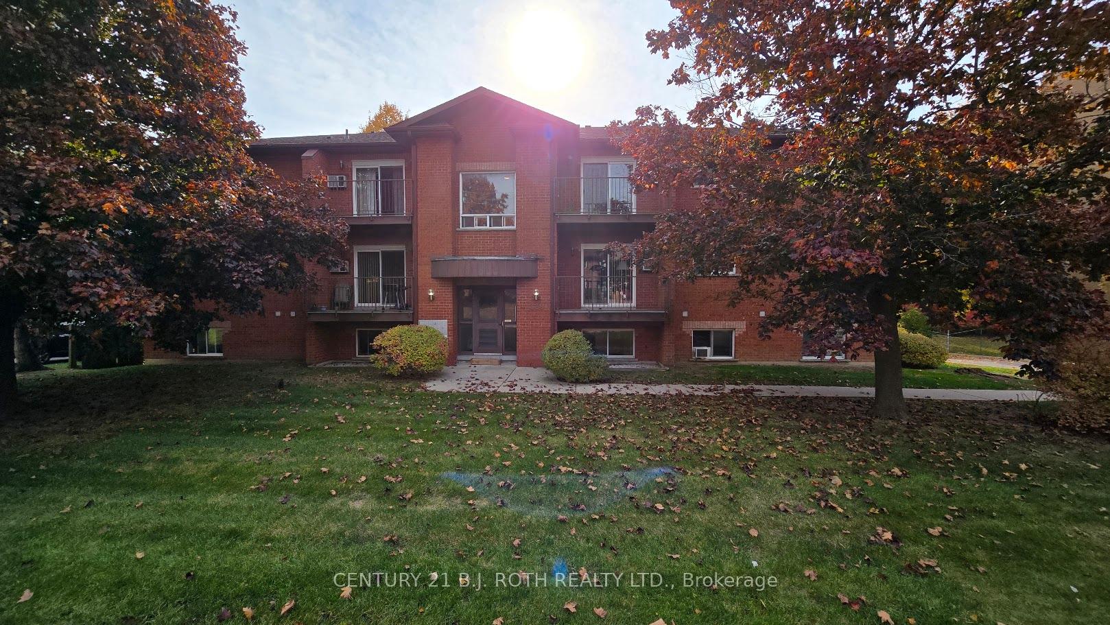 Photo 1 of Unit 7, 339 Blake Street, Barrie, North Shore — HOMEH