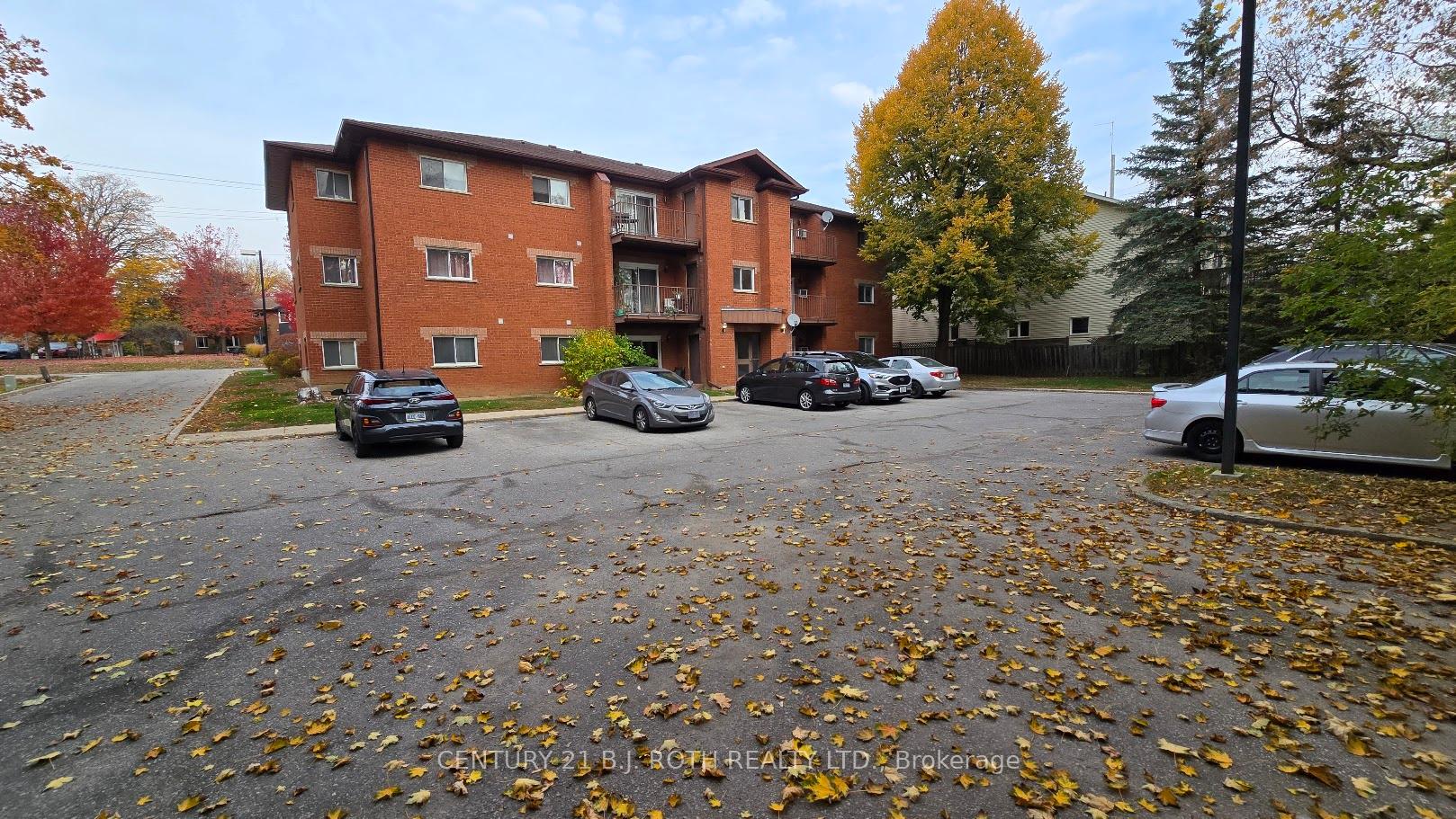 Photo 2 of Unit 7, 339 Blake Street, Barrie, North Shore — HOMEH