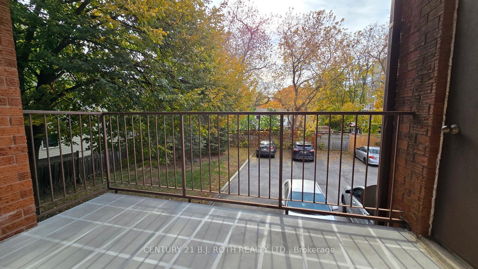 Photo 5 of Unit 7, 339 Blake Street, Barrie, North Shore — HOMEH