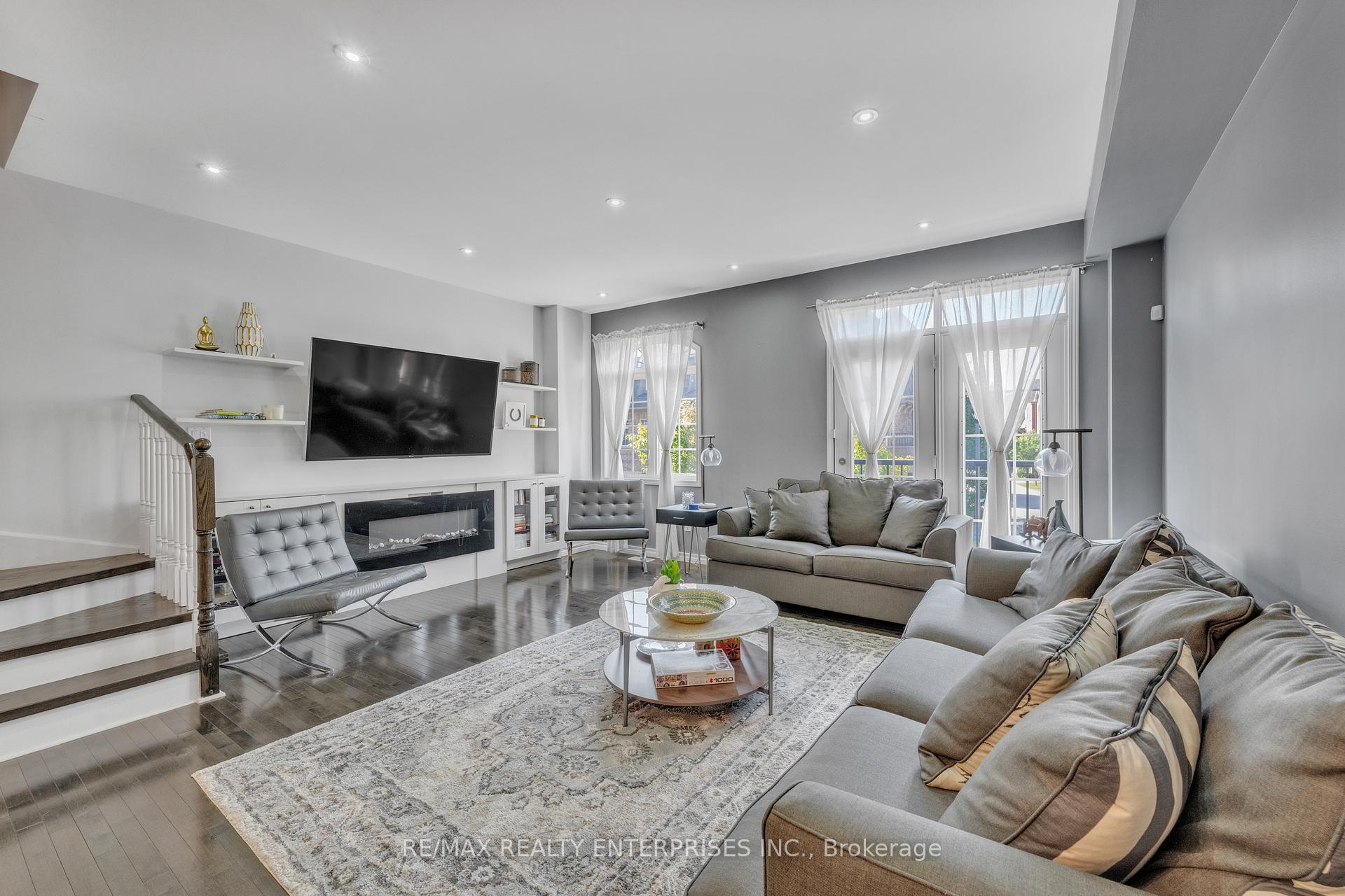 Photo 7 of Unit 31, 1701 Finch Avenue E, Pickering, Village East — HOMEH