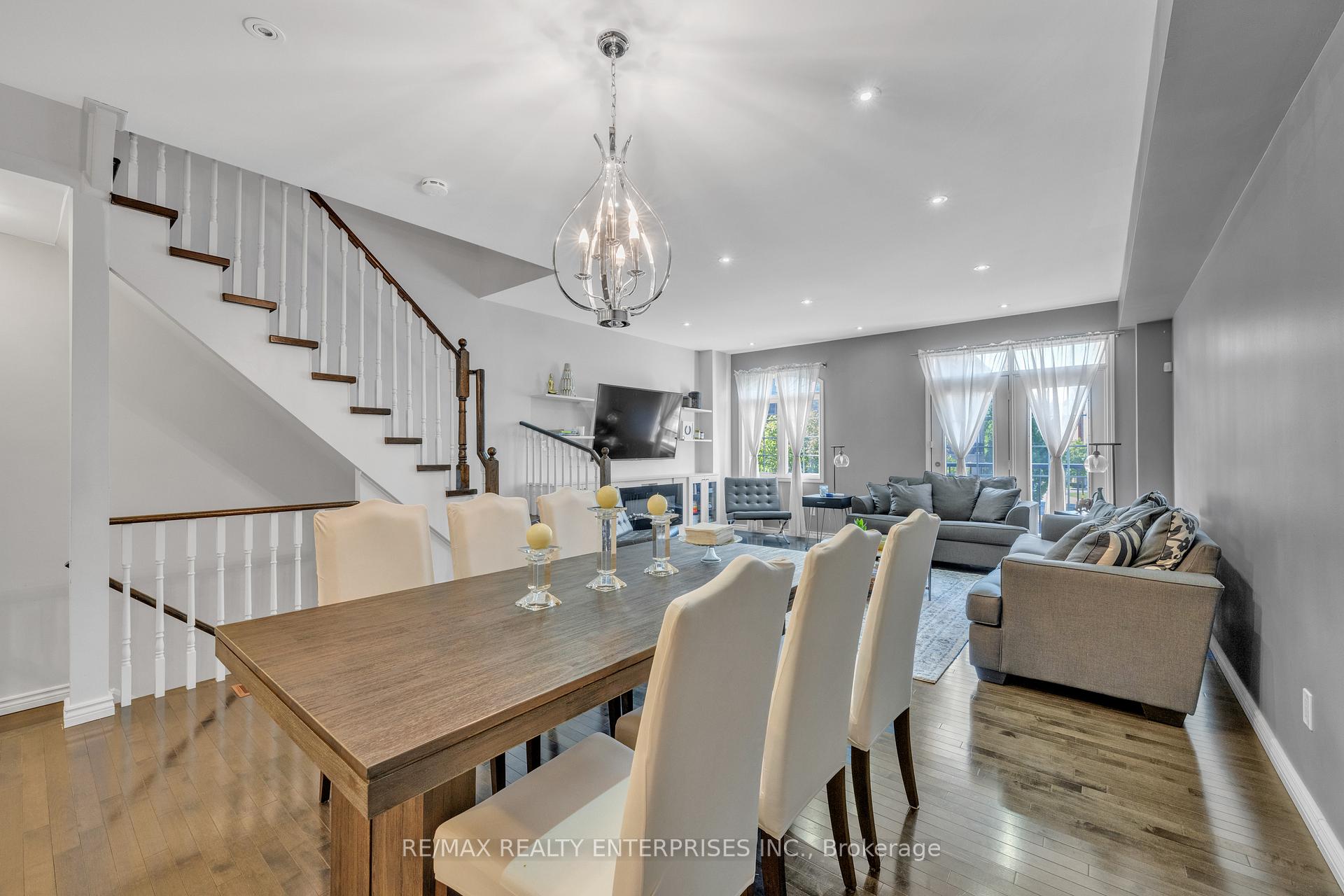 Photo 11 of Unit 31, 1701 Finch Avenue E, Pickering, Village East — HOMEH