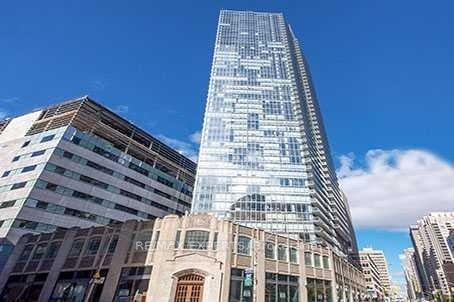 Front of Unit 3208, 832 Bay Street