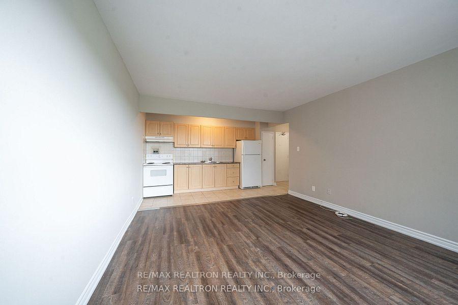 Photo 4 of Unit 329C, 468 Ottawa Street, Hamilton, Corktown — HOMEH
