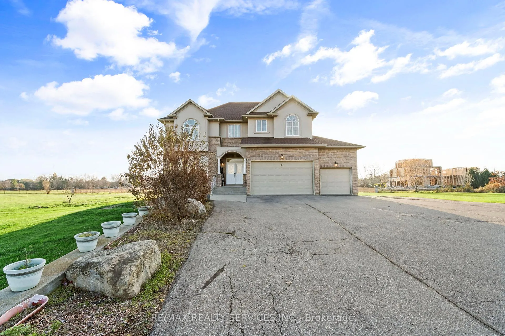 Front of 5 Farina Drive