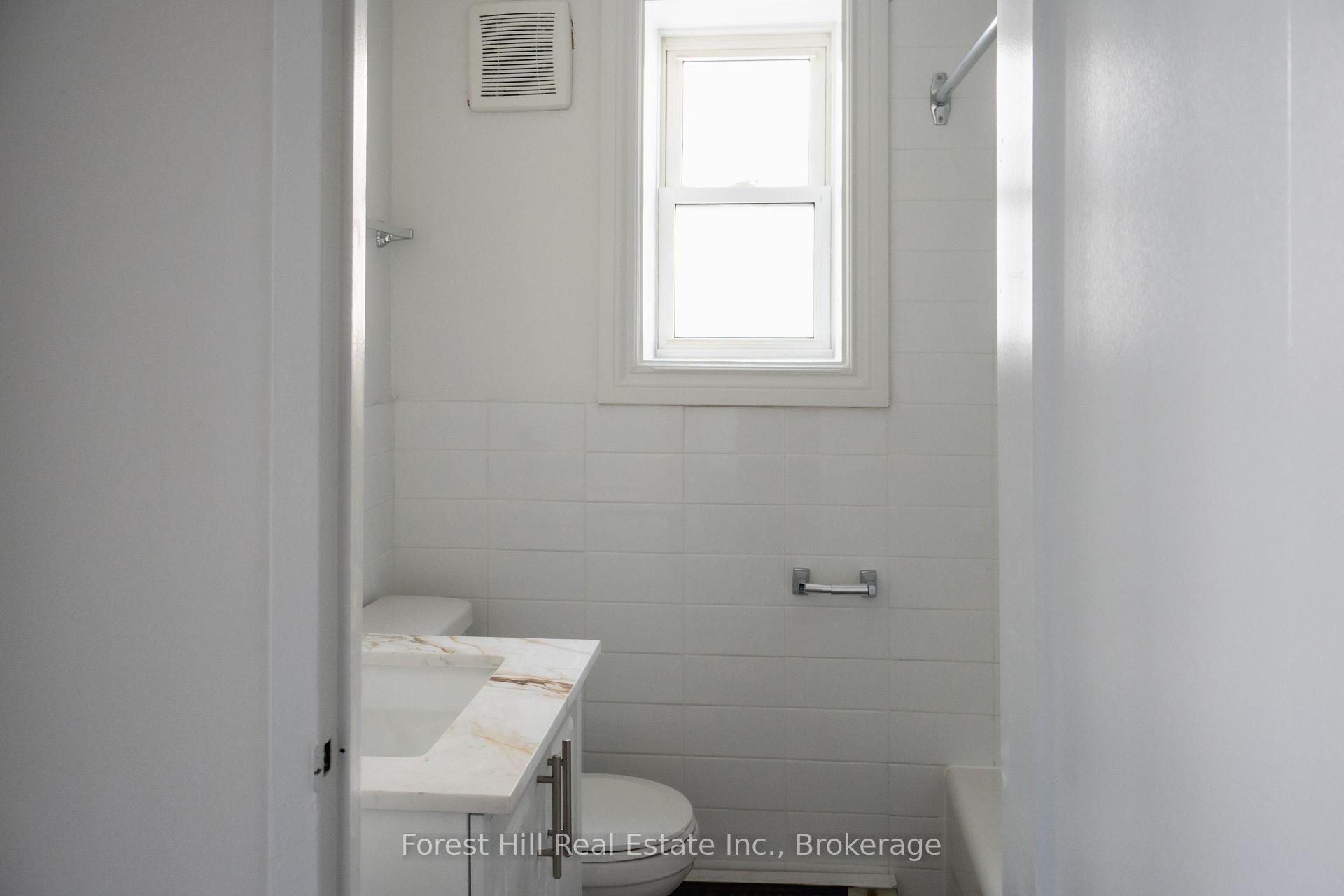 Photo 10 of Unit 304, 176 Eighth Street, Collingwood — HOMEH