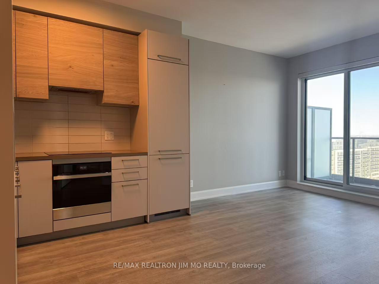 Photo 4 of Unit 1205, 12 Gandhi Lane, Markham, Commerce Valley — HOMEH