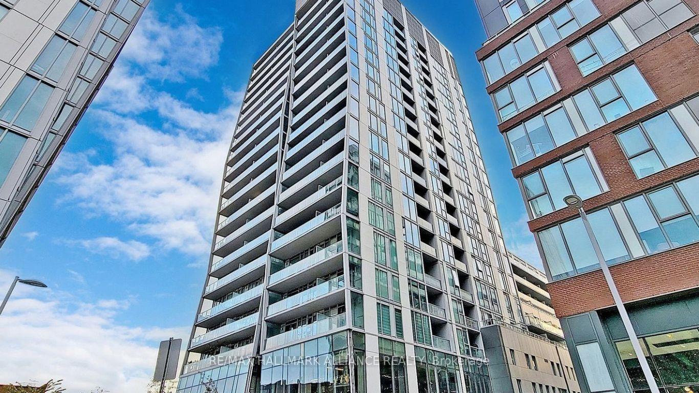 Front of Unit 1708, 15 Baseball Place W