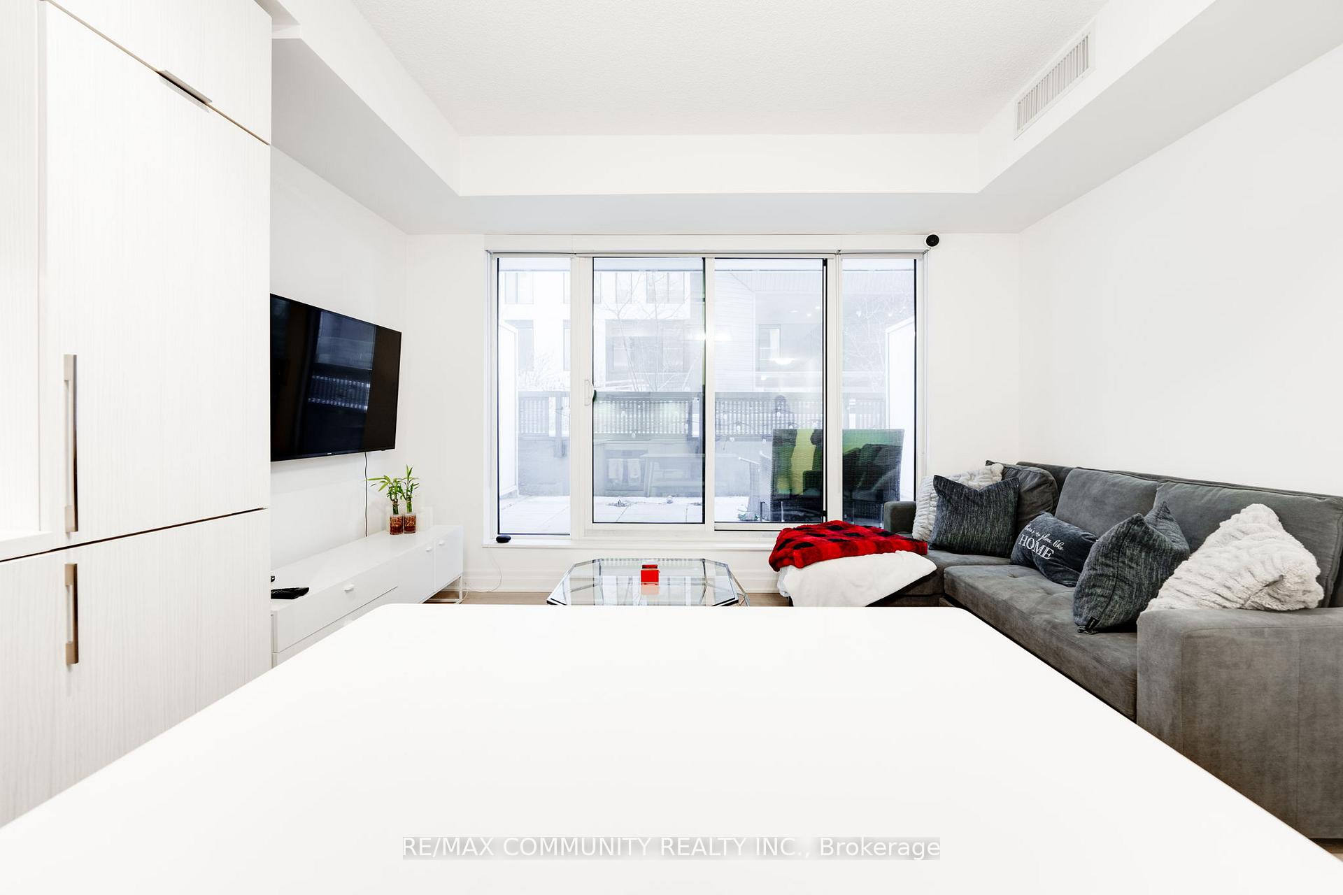 Photo 11 of Unit 504, 10 Rouge Valley Drive, Markham, Unionville — HOMEH
