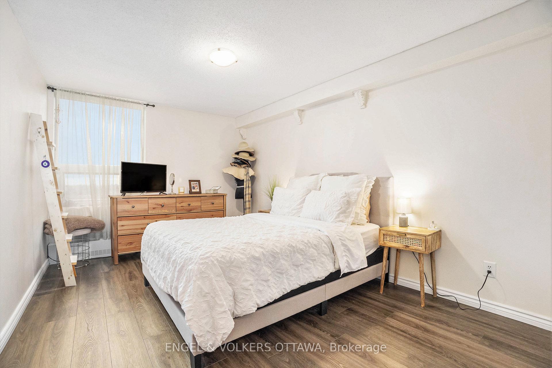 Photo 14 of Unit 2113, 665 Bathgate Drive, Ottawa, Carson Meadows — HOMEH