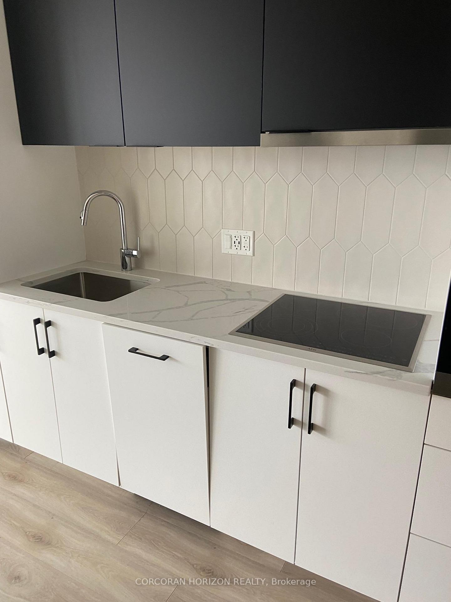 Photo 2 of Unit 1709, 741 King Street W, Kitchener — HOMEH