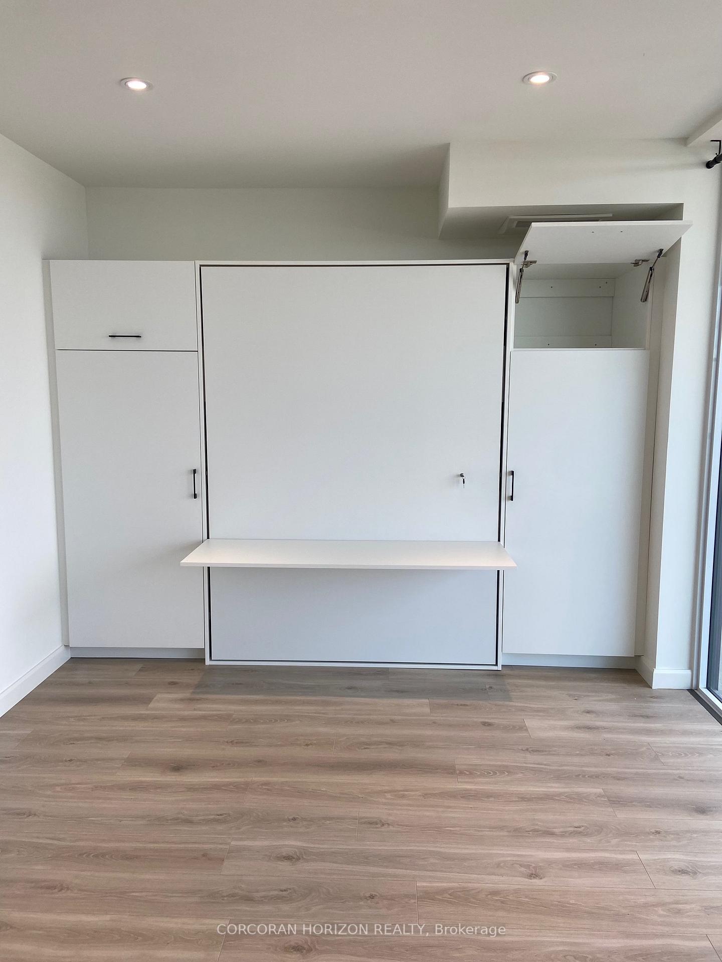 Photo 7 of Unit 1709, 741 King Street W, Kitchener — HOMEH