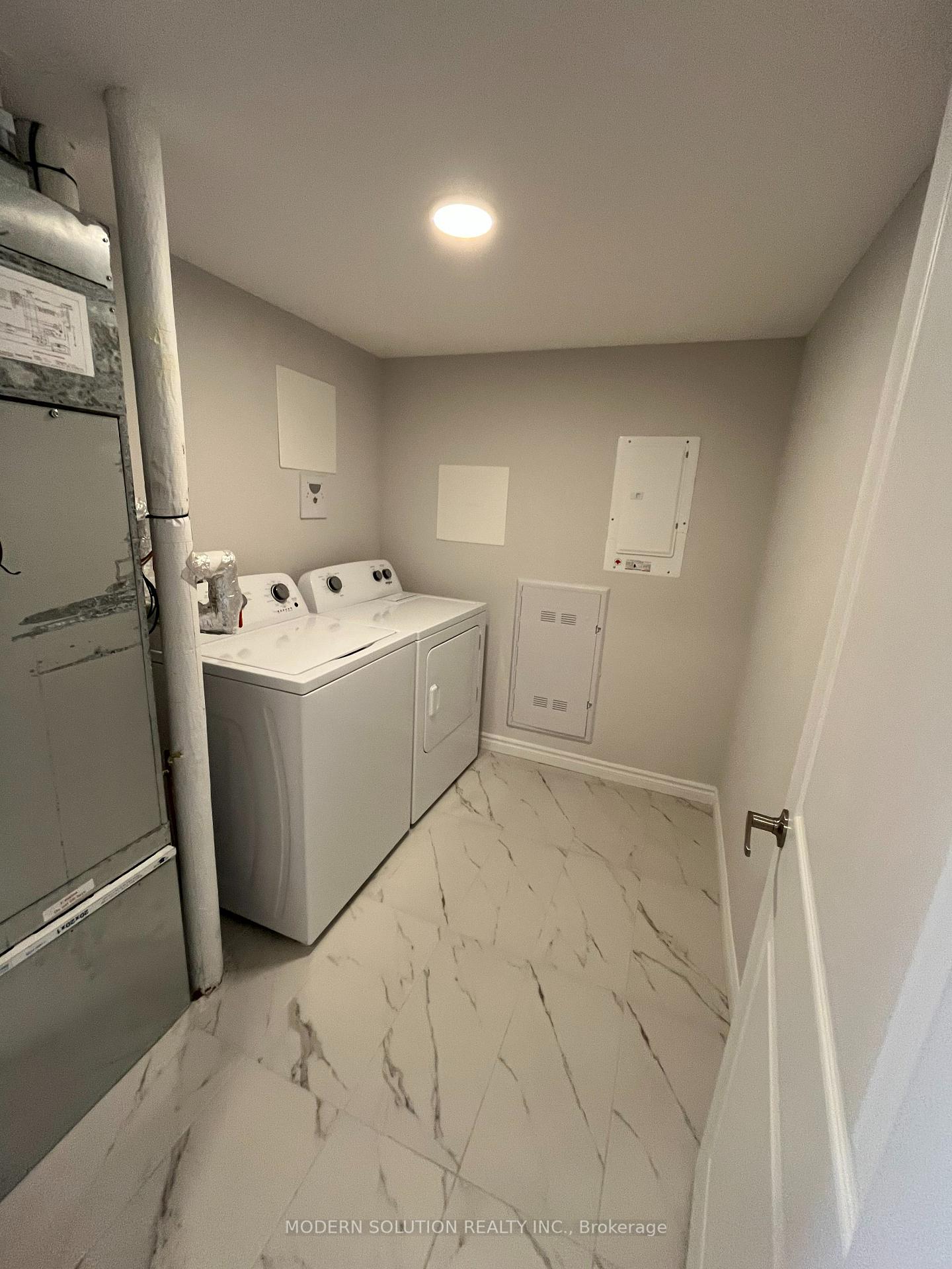 Photo 4 of Unit 412, 425 Watson Parkway N, Guelph, Grange Road — HOMEH