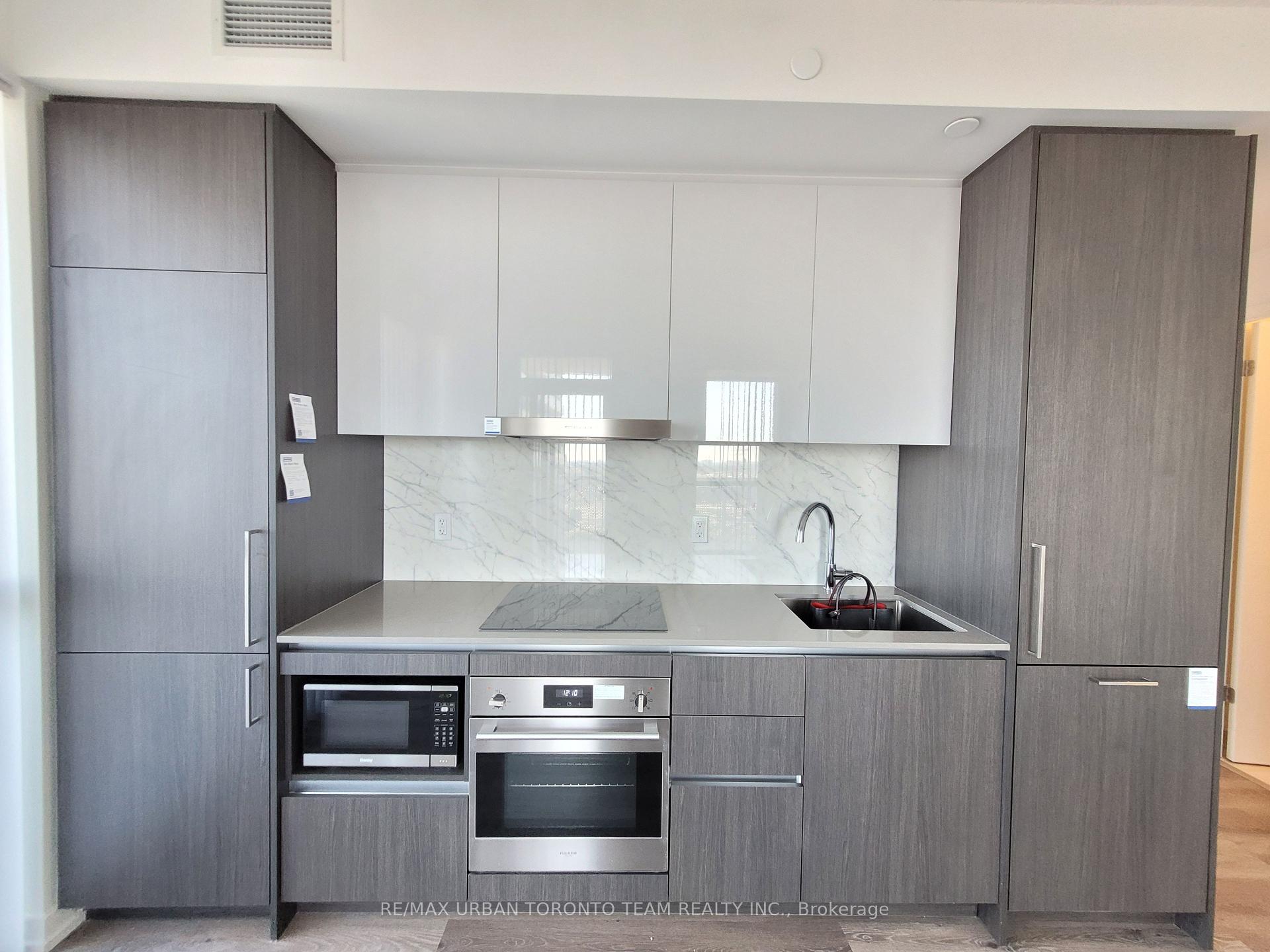 Photo 4 of Unit 1106, 225 Commerce St Street, Vaughan, Vaughan Corporate Centre — HOMEH