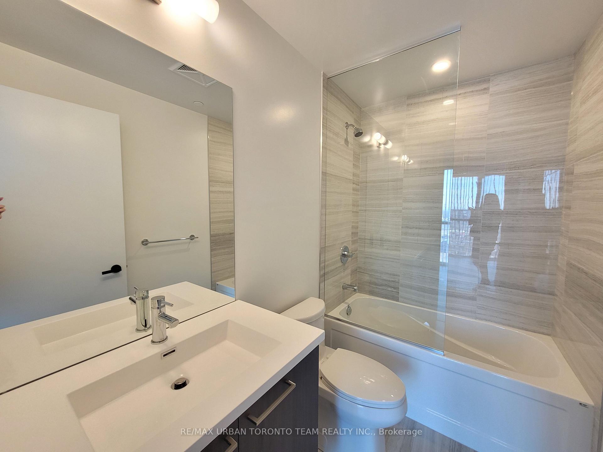 Photo 5 of Unit 1106, 225 Commerce St Street, Vaughan, Vaughan Corporate Centre — HOMEH