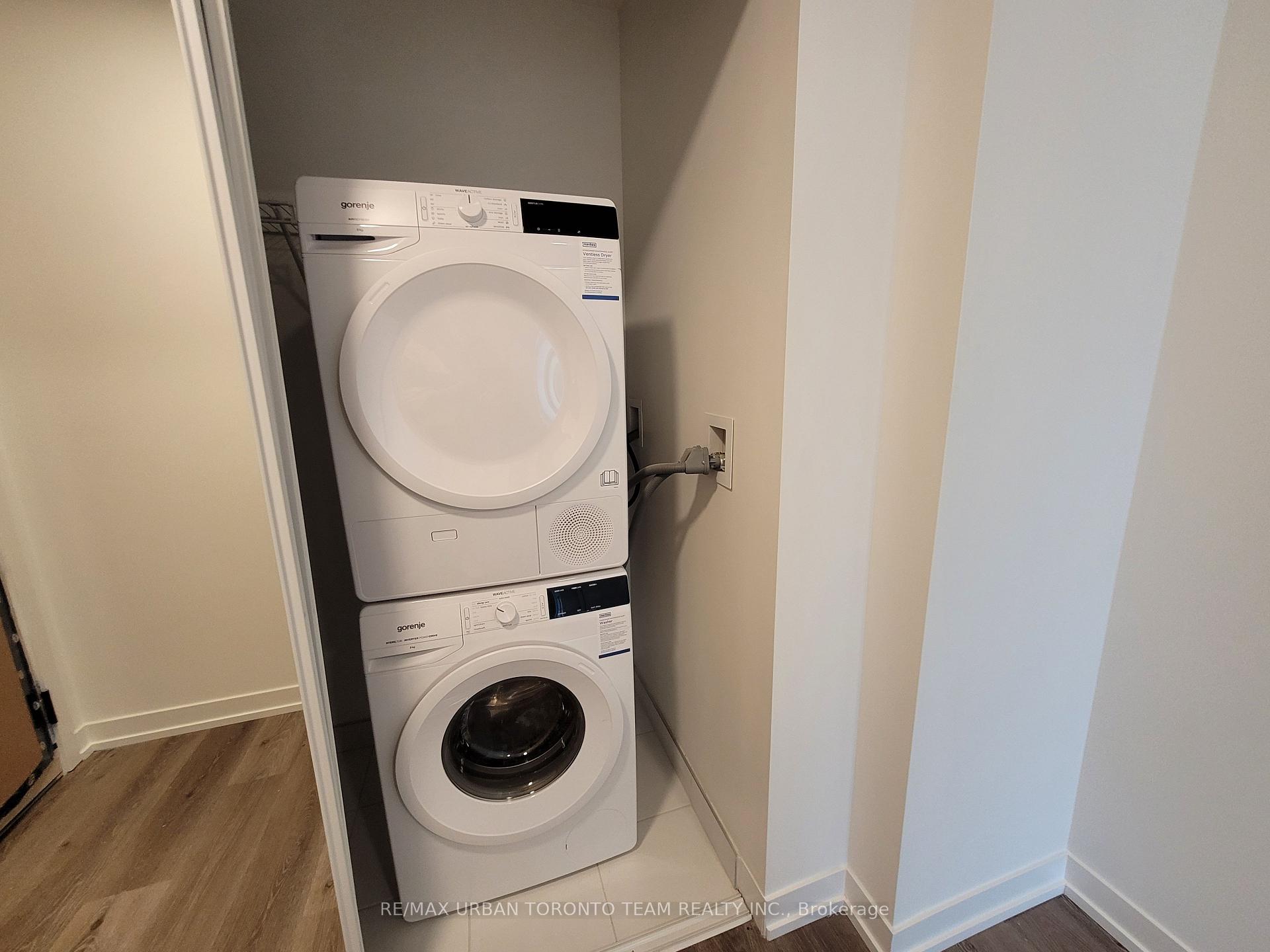 Photo 6 of Unit 1106, 225 Commerce St Street, Vaughan, Vaughan Corporate Centre — HOMEH