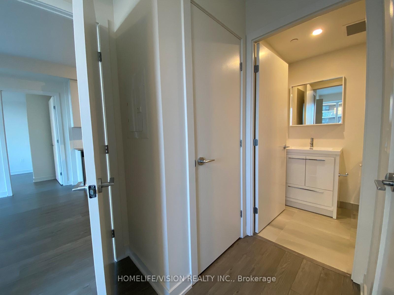 Photo 4 of Unit 804, 212 King William Street, Hamilton, Beasley — HOMEH