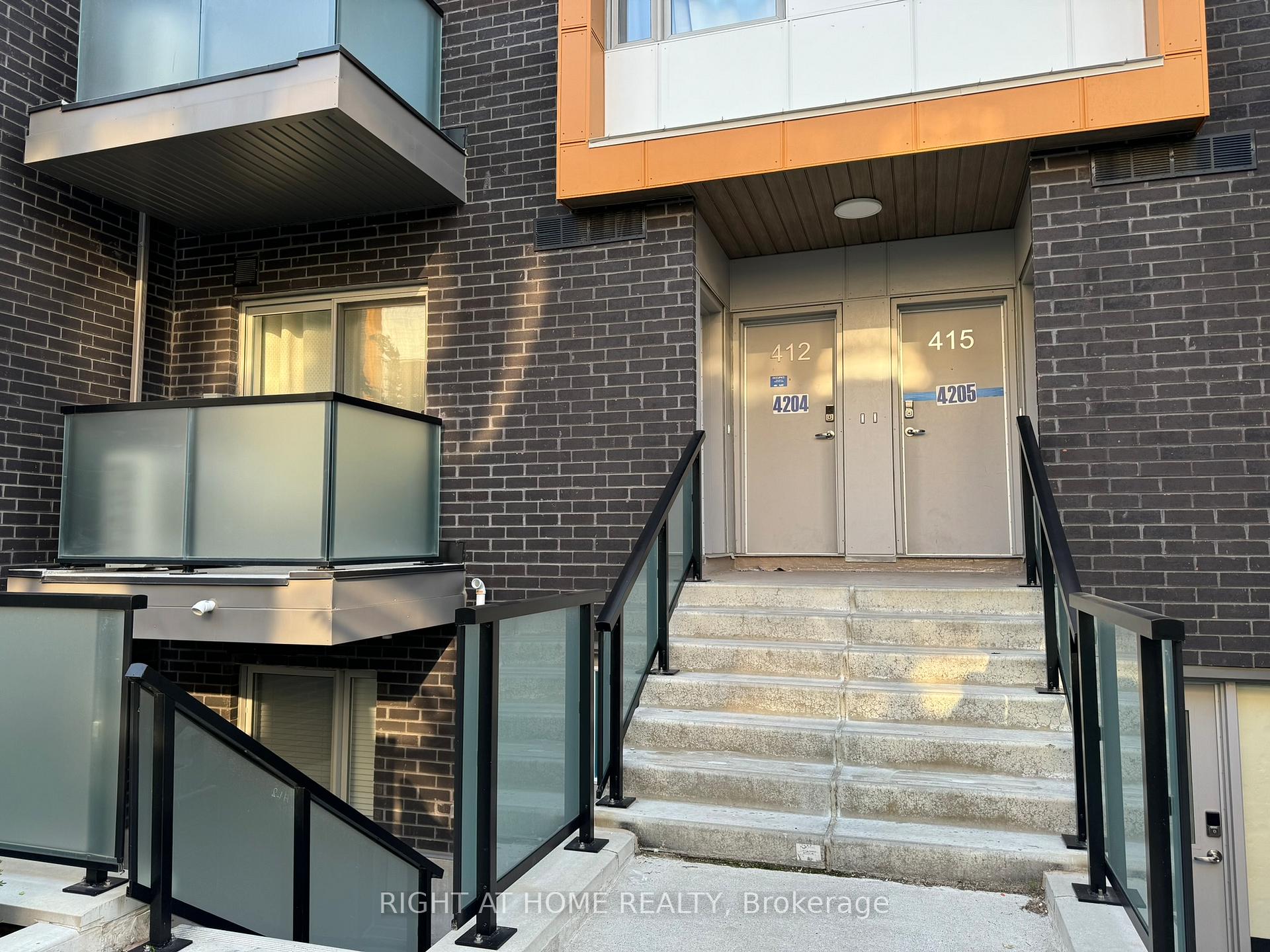 Photo 5 of Unit 412, 2789 Eglinton Avenue E, Scarborough, Eglinton East — HOMEH
