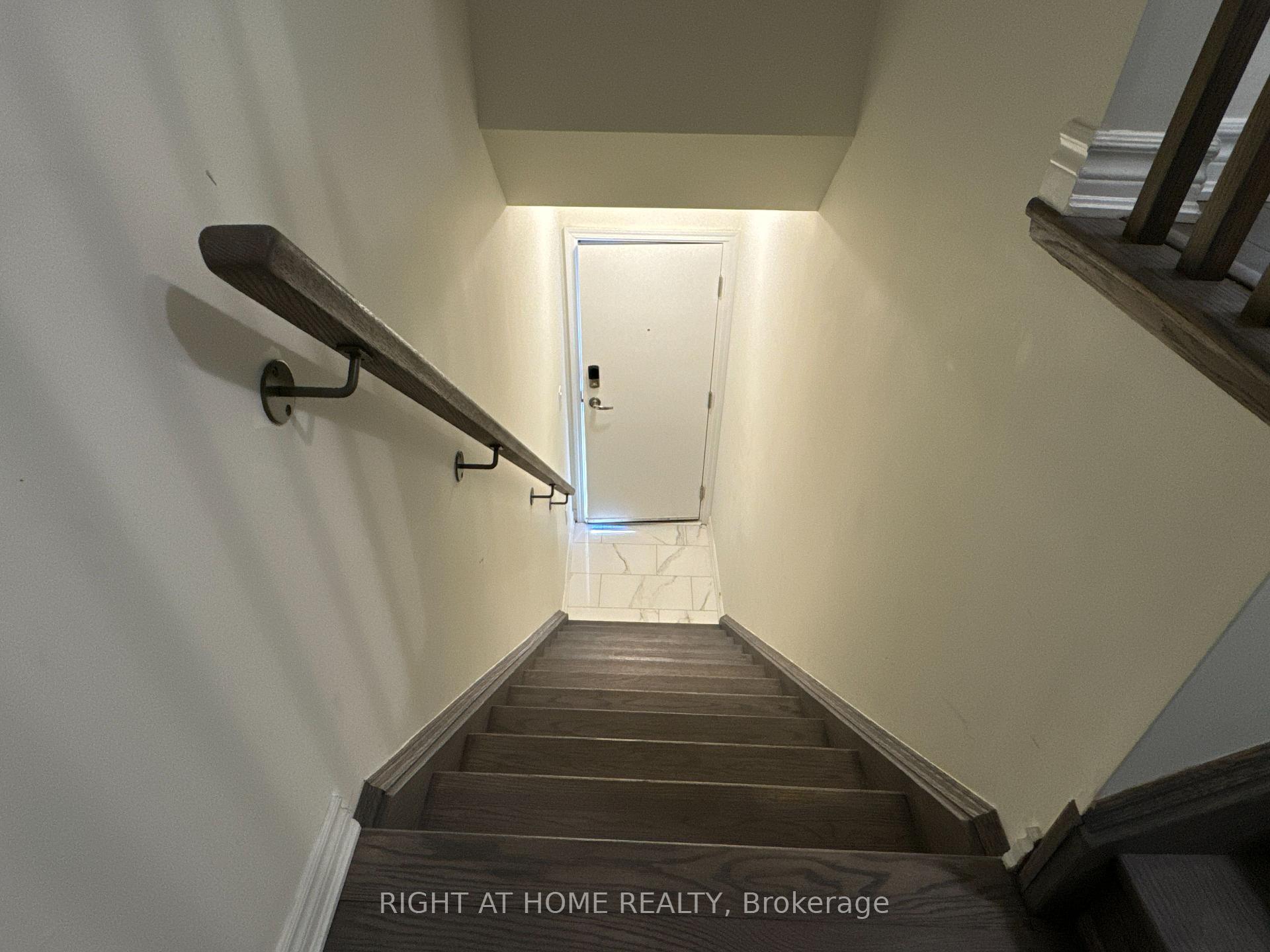 Photo 2 of Unit 412, 2789 Eglinton Avenue E, Scarborough, Eglinton East — HOMEH