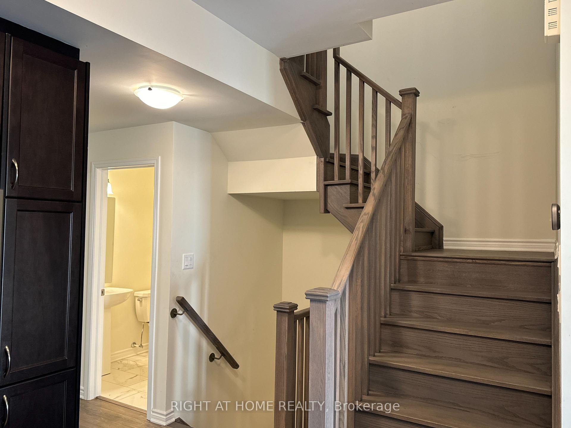 Photo 8 of Unit 412, 2789 Eglinton Avenue E, Scarborough, Eglinton East — HOMEH