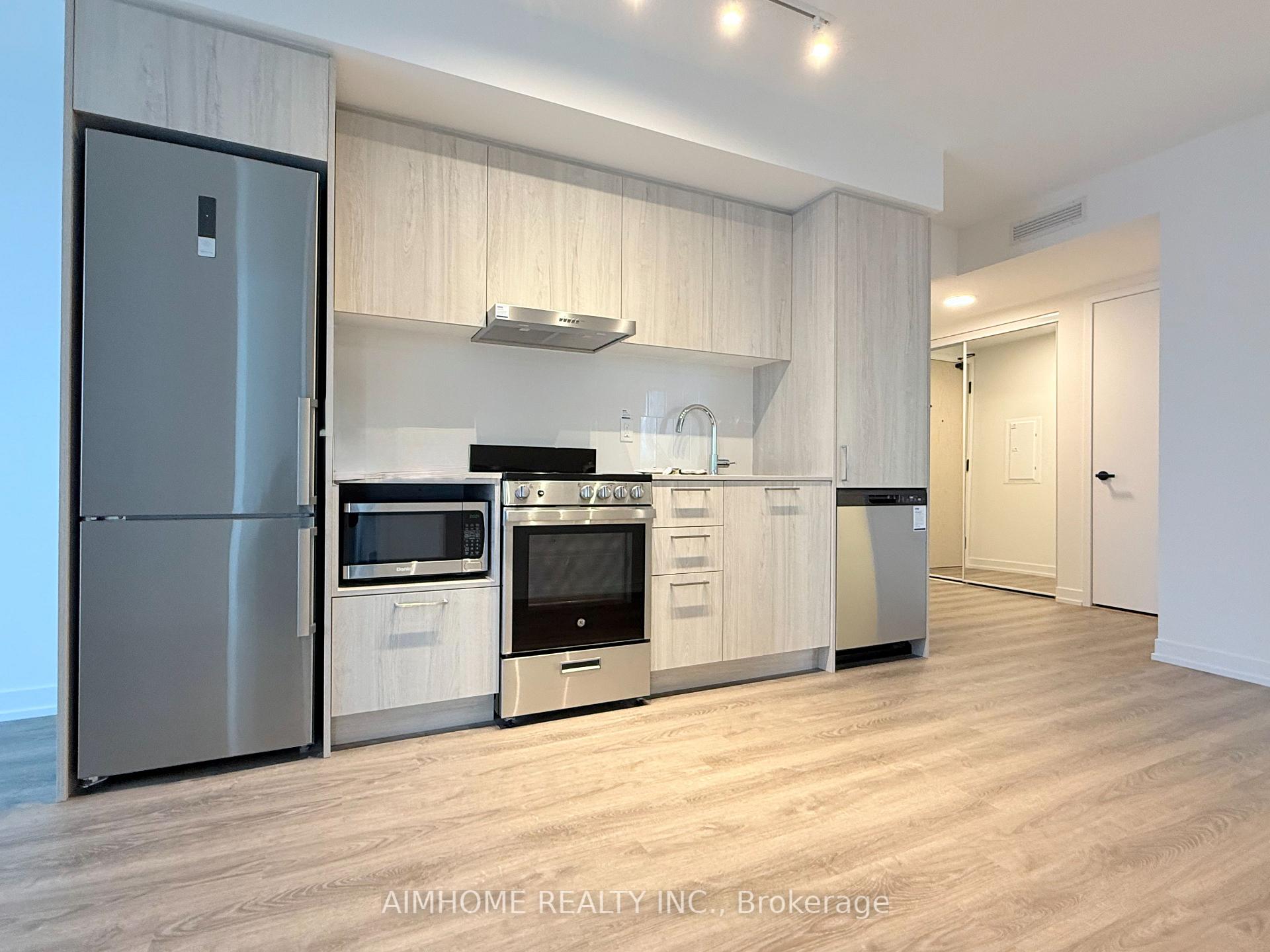 Photo 10 of Unit 2003, 195 Commerce Street, Vaughan, Vaughan Corporate Centre — HOMEH