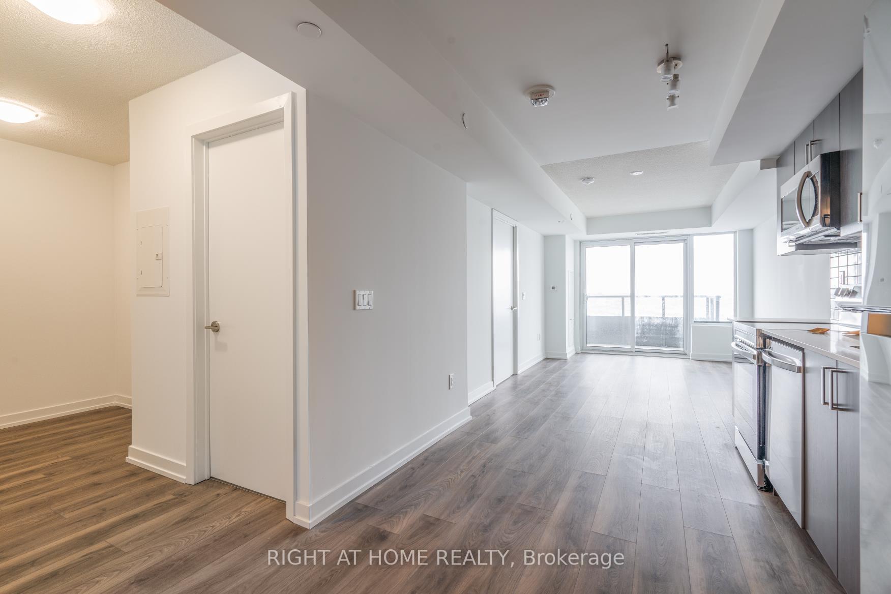 Photo 13 of 1435 Celebration Drive, Pickering, Bay Ridges — HOMEH