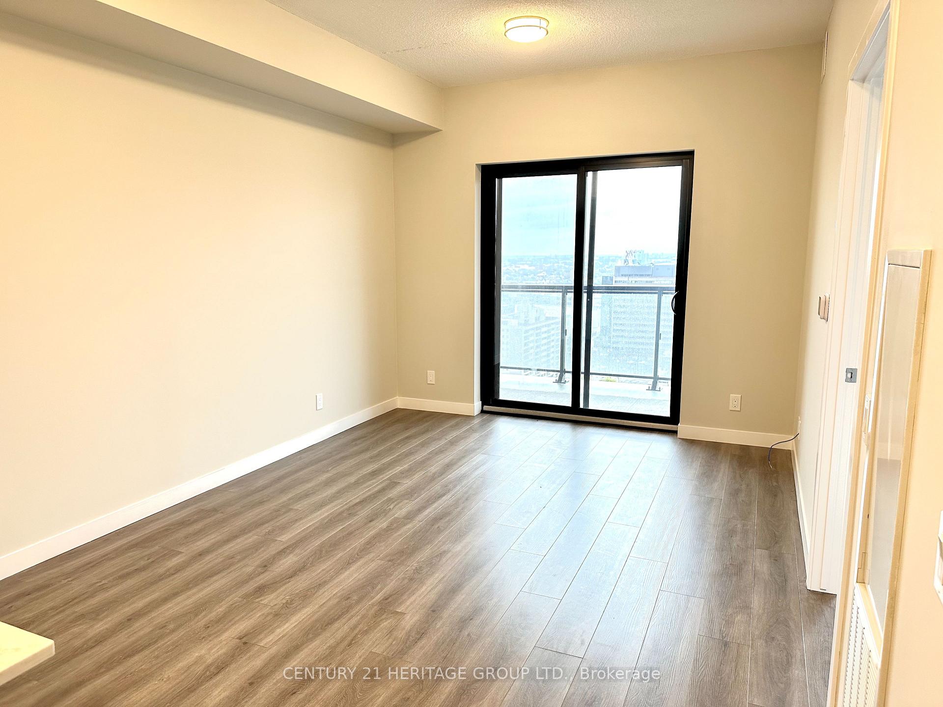 Photo 3 of Unit 1813, 15 Queen Street S, Hamilton, Central — HOMEH