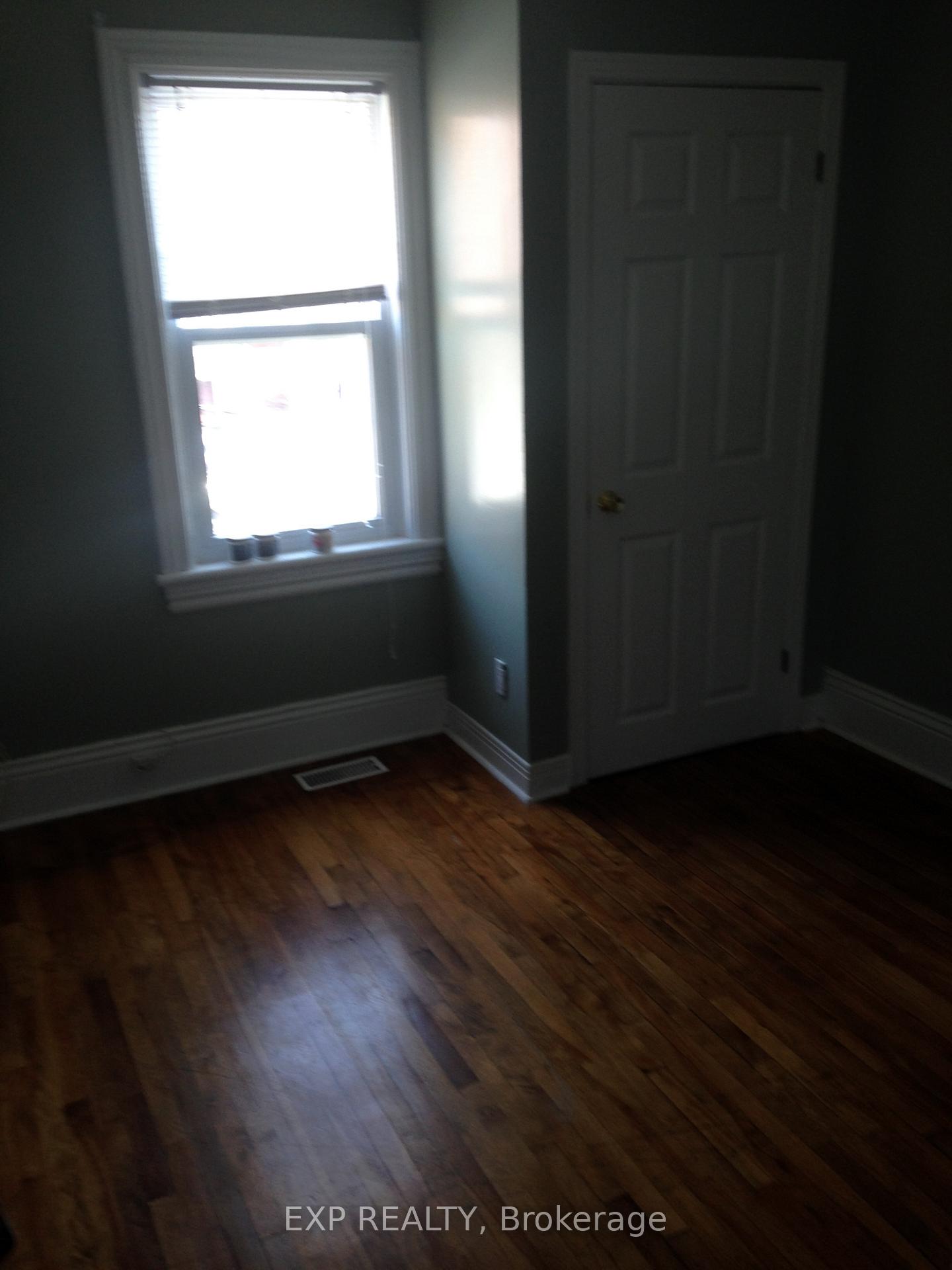 Photo 4 of 37 York Street, Cornwall — HOMEH