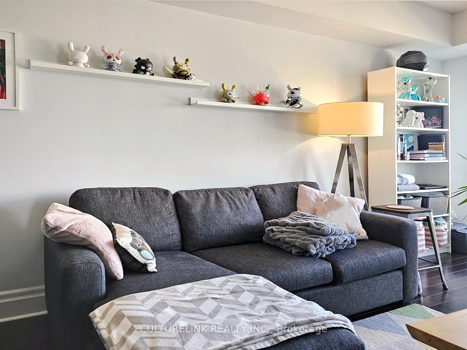 Photo 6 of Unit 616, 39 Upper Duke Crescent, Markham, Unionville — HOMEH