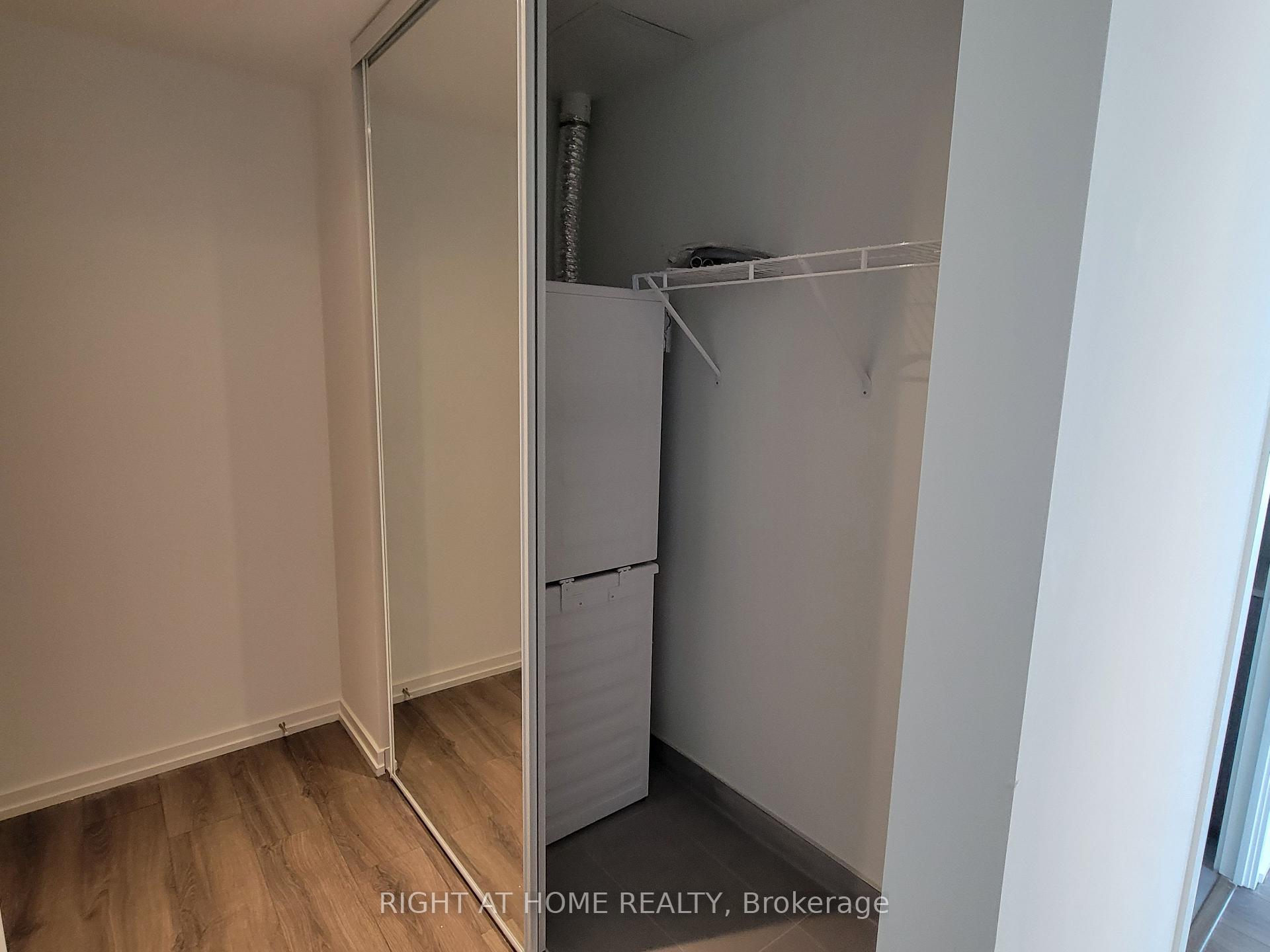 Photo 10 of Unit 2809, 7890 Jane Street, Vaughan, Vaughan Corporate Centre — HOMEH