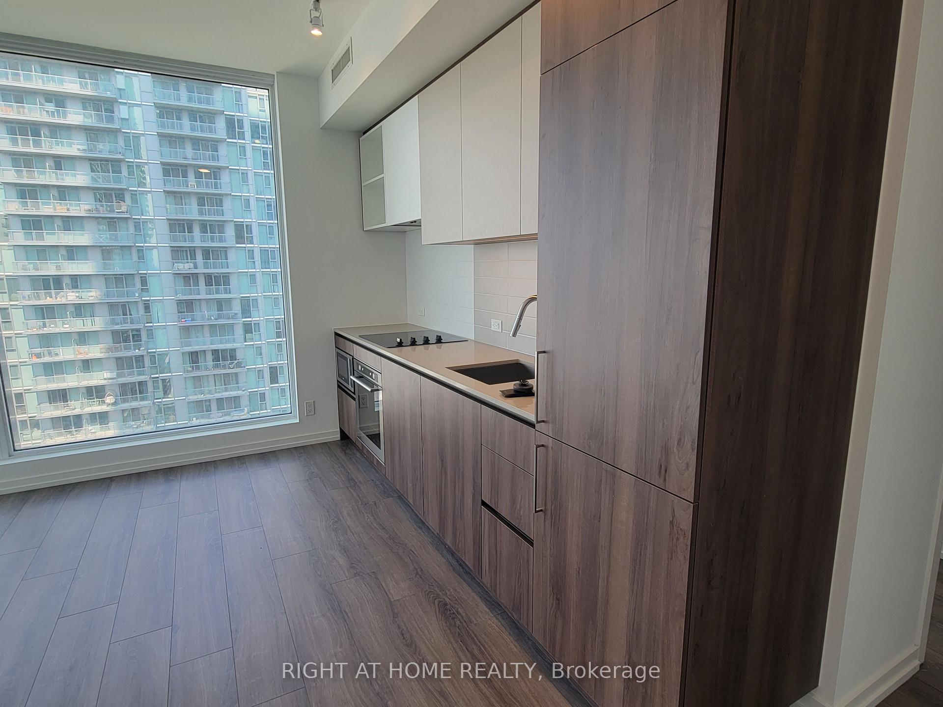 Photo 8 of Unit 2809, 7890 Jane Street, Vaughan, Vaughan Corporate Centre — HOMEH