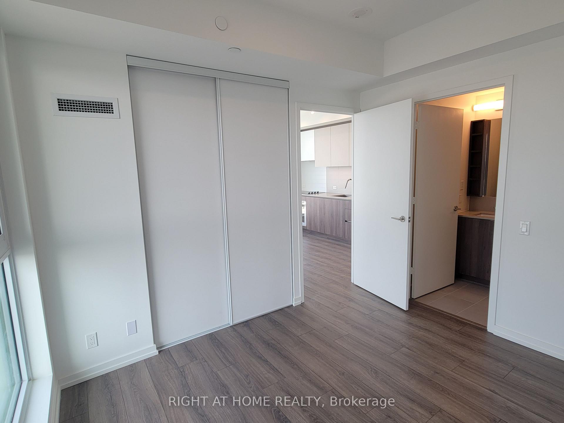 Photo 13 of Unit 2809, 7890 Jane Street, Vaughan, Vaughan Corporate Centre — HOMEH
