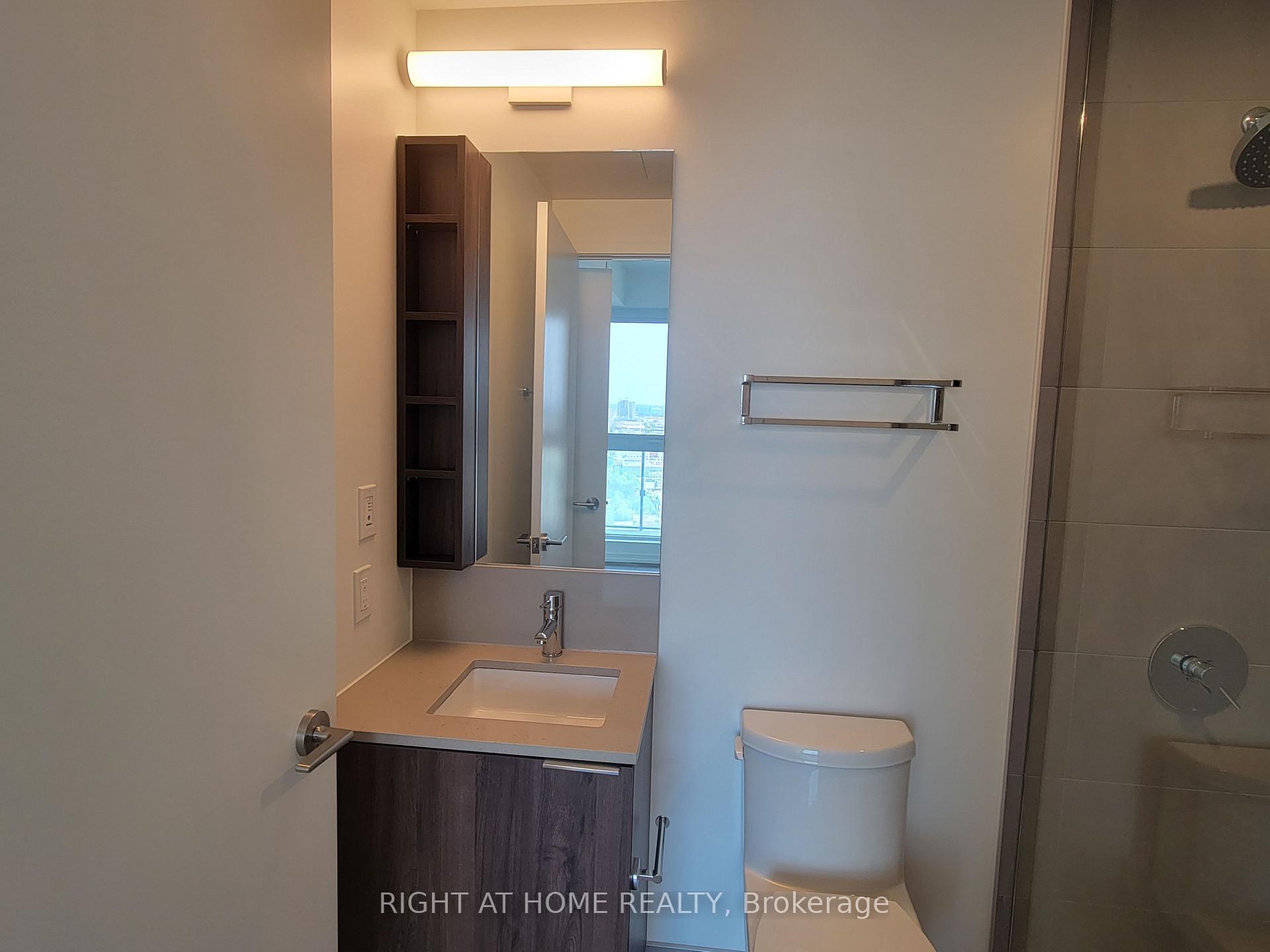 Photo 12 of Unit 2809, 7890 Jane Street, Vaughan, Vaughan Corporate Centre — HOMEH
