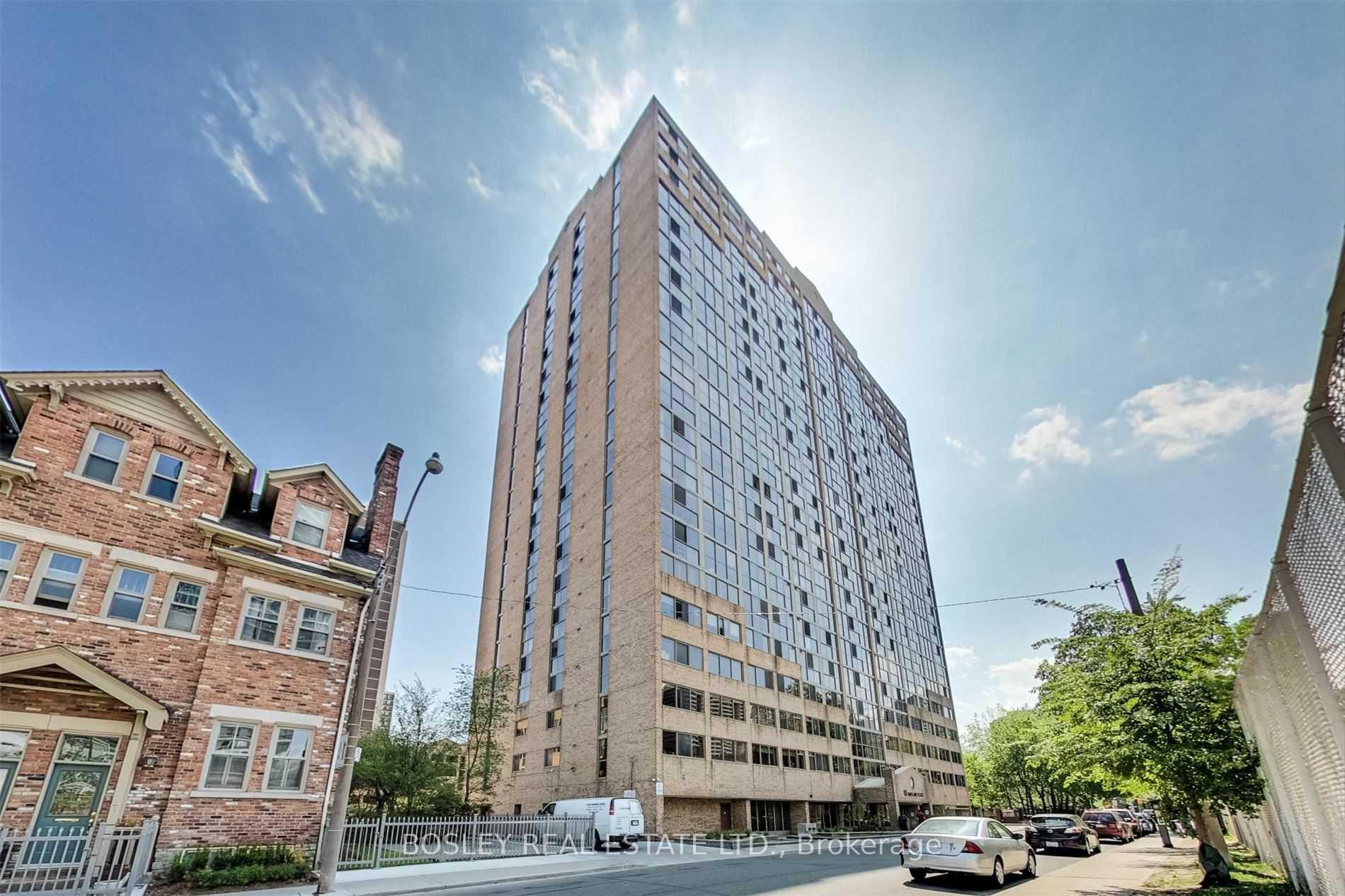 Front of Unit 1402, 15 Maitland Place