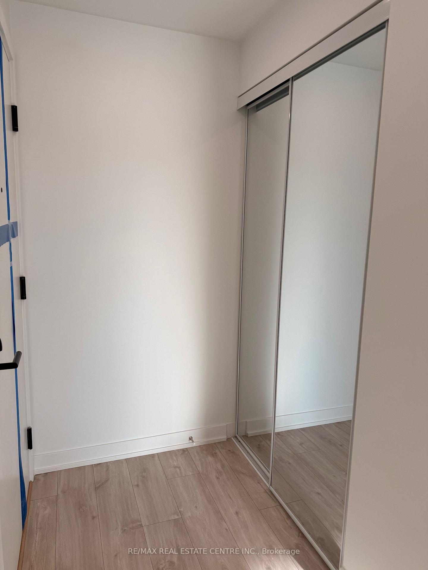 Photo 3 of Unit 211, 720 Whitlock Avenue, Milton, Cobban — HOMEH