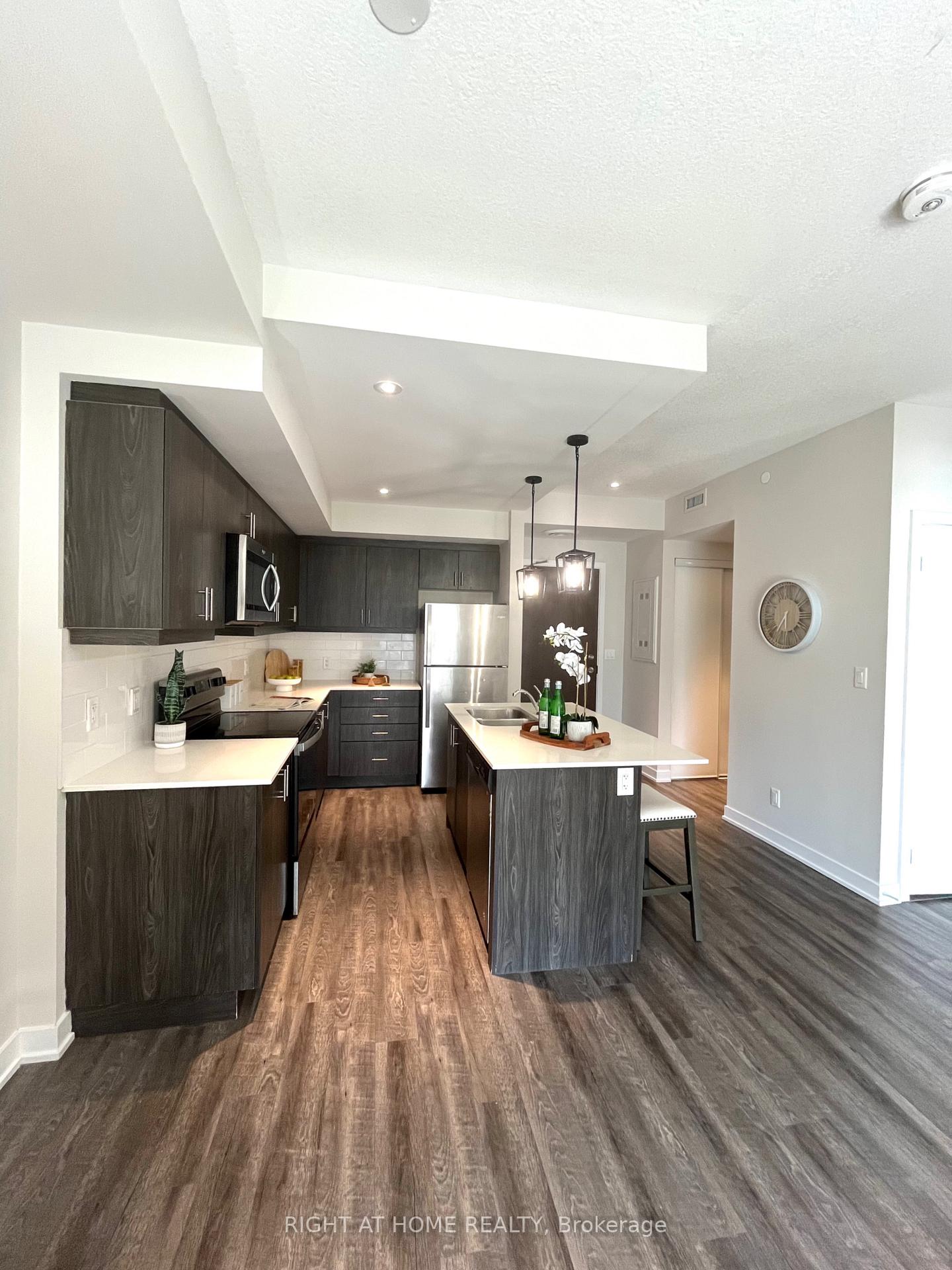 Photo 8 of Unit 214, 16 Markle Crescent, Hamilton, Ancaster — HOMEH