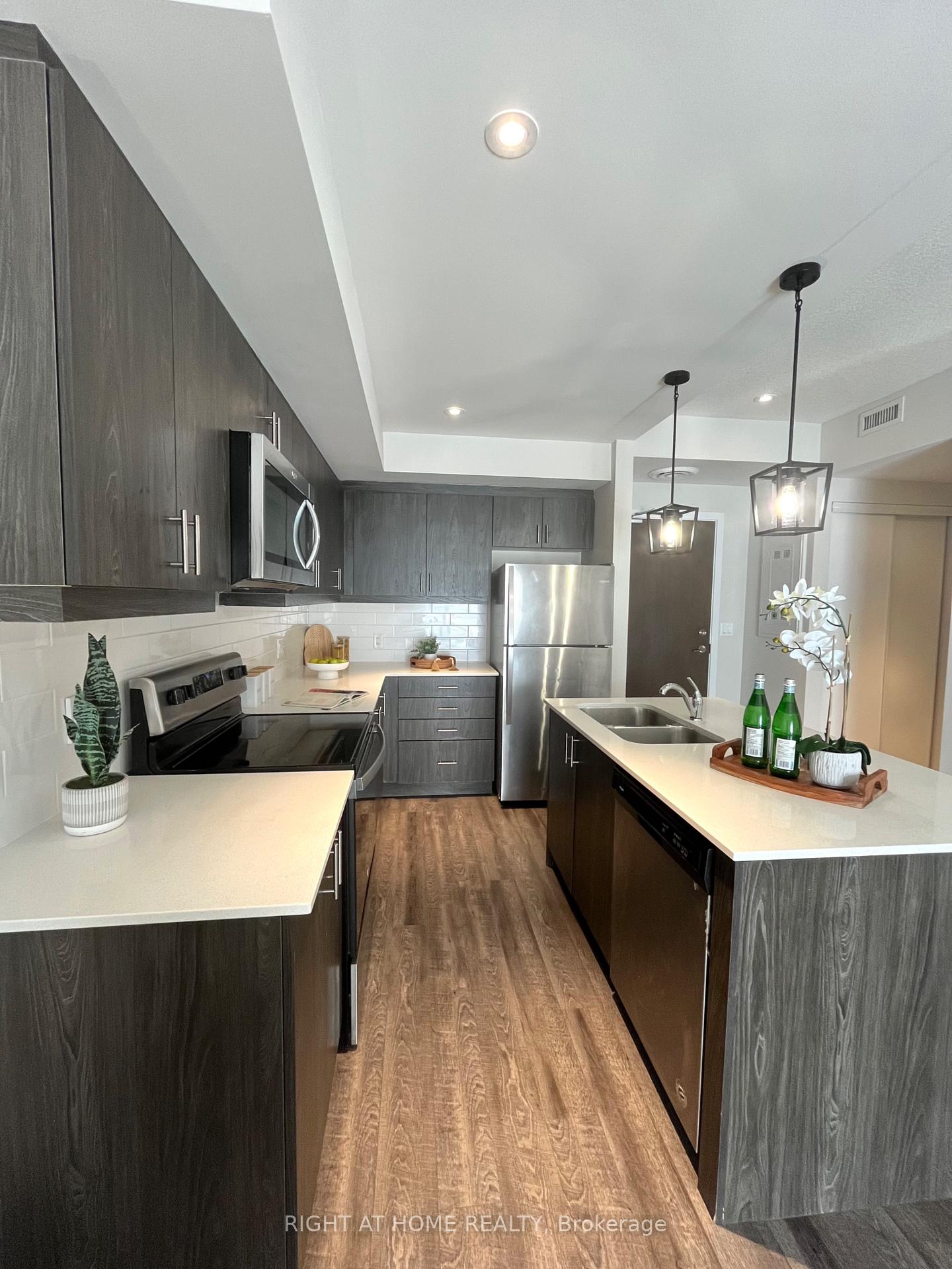 Photo 19 of Unit 214, 16 Markle Crescent, Hamilton, Ancaster — HOMEH