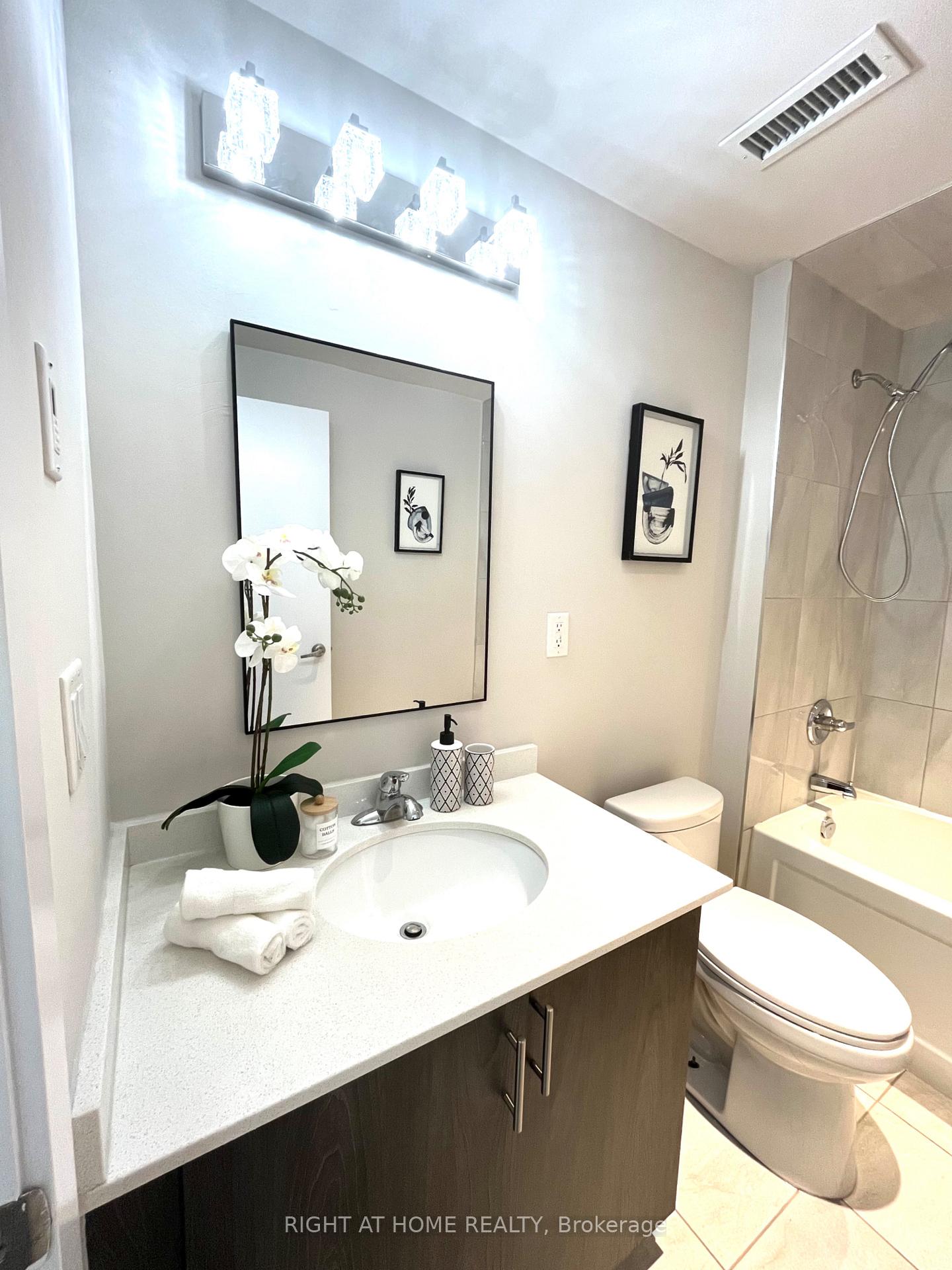 Photo 10 of Unit 214, 16 Markle Crescent, Hamilton, Ancaster — HOMEH