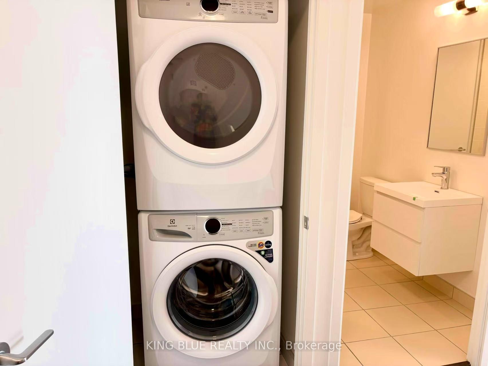 Photo 6 of Unit 907, 38 Andre de Grasse Street, Markham, Unionville — HOMEH